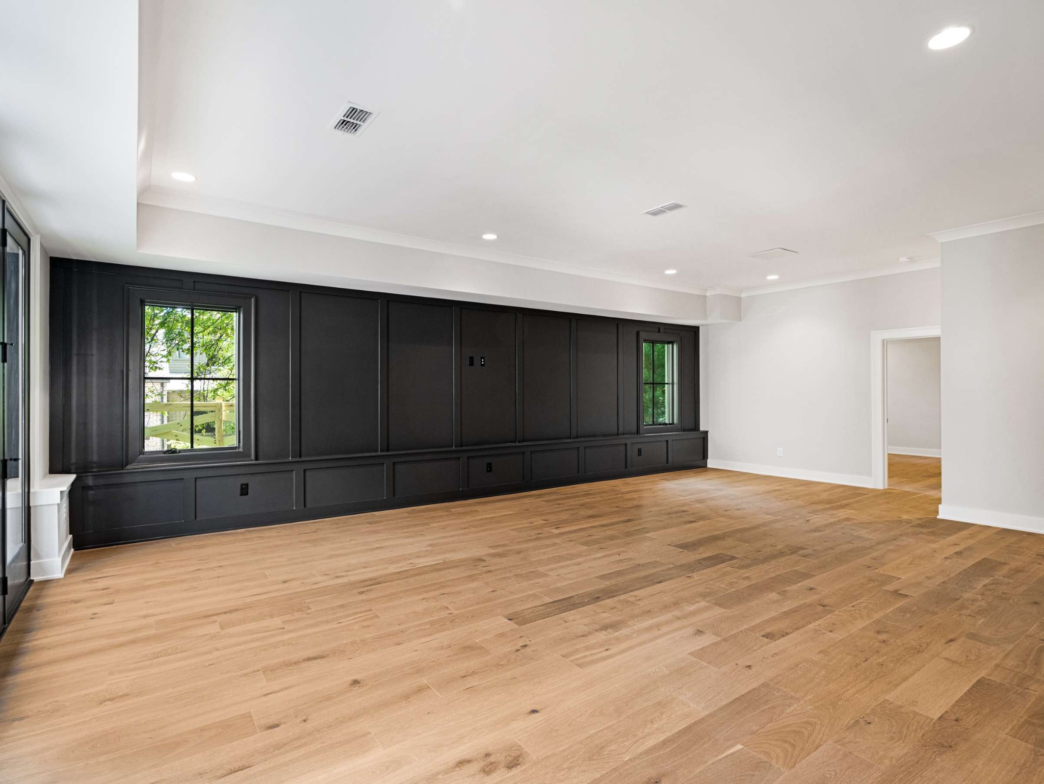 894 Van Leer Dr