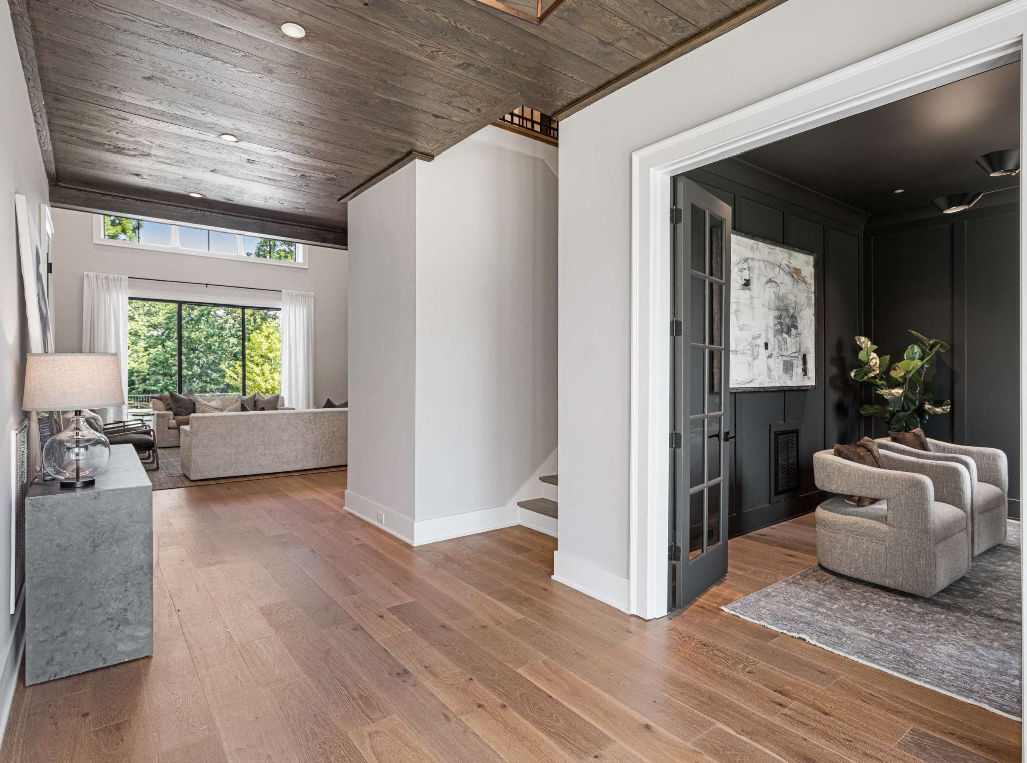 894 Van Leer Dr