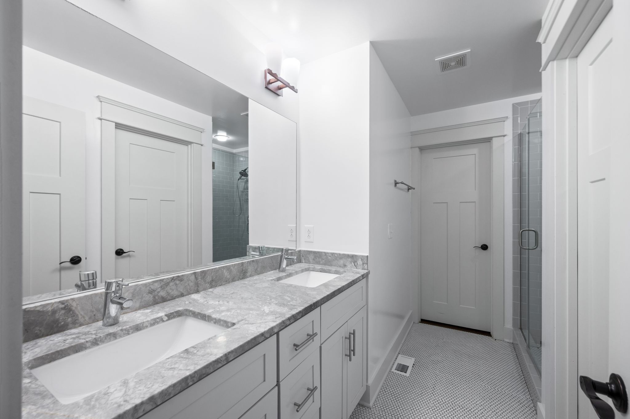 511B Chesterfield Ave