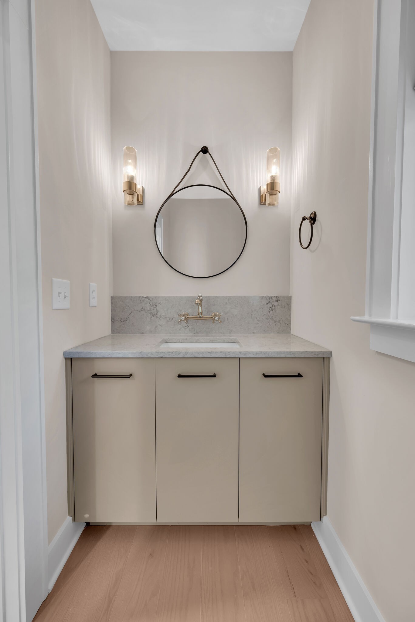 5611 Franklin Pike Unit: 106
