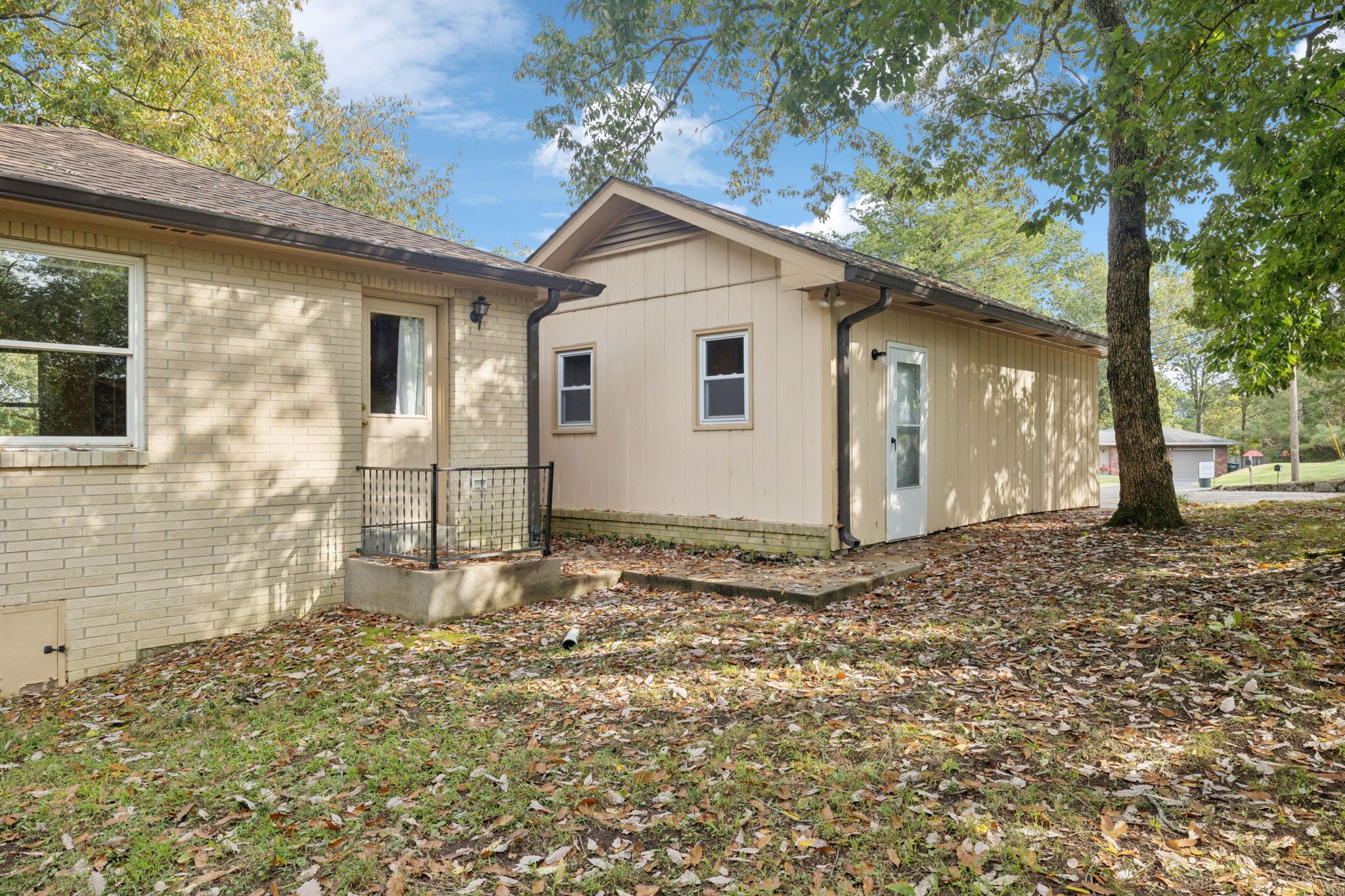 5022 Chaffin Dr