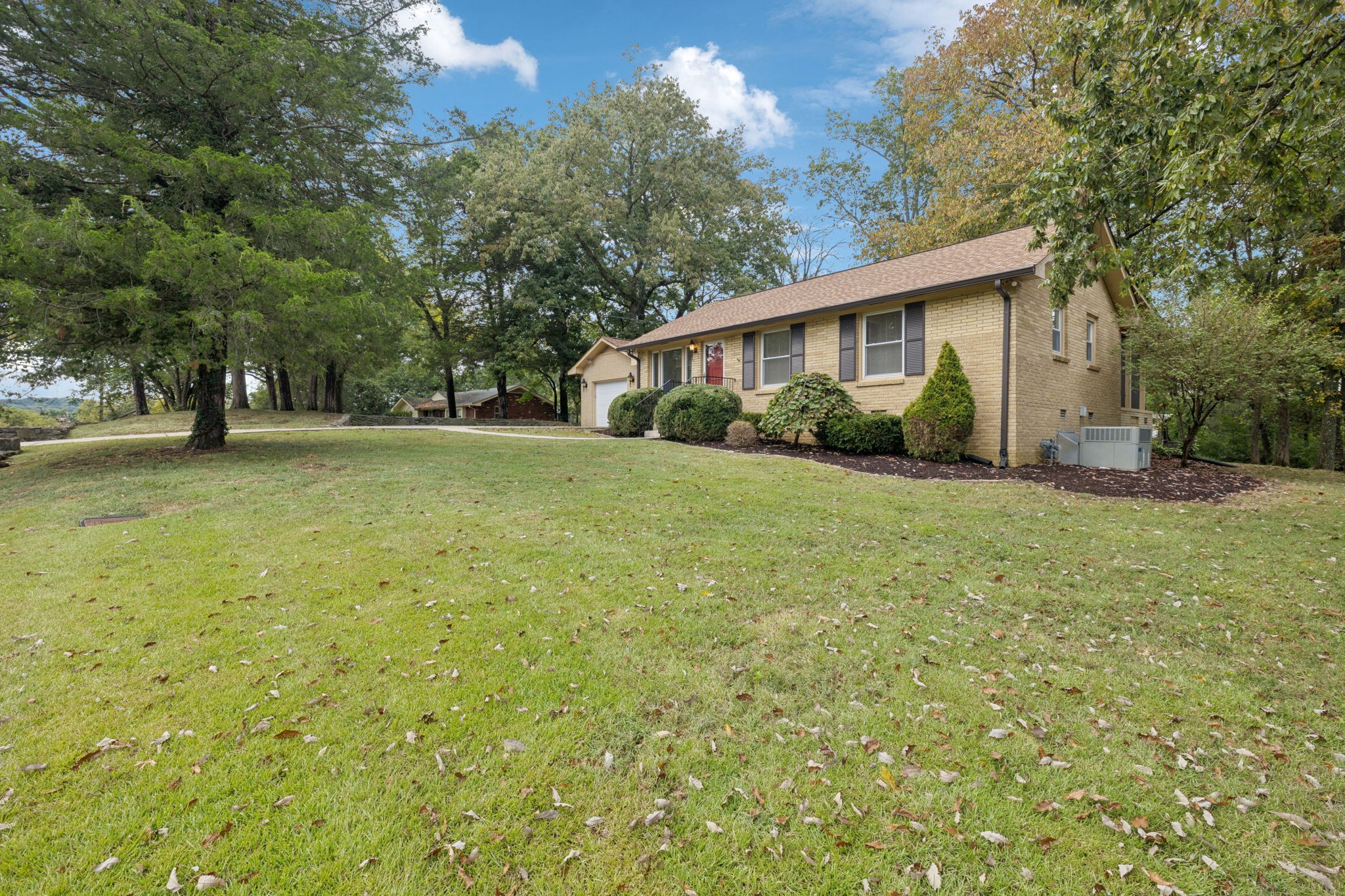 5022 Chaffin Dr