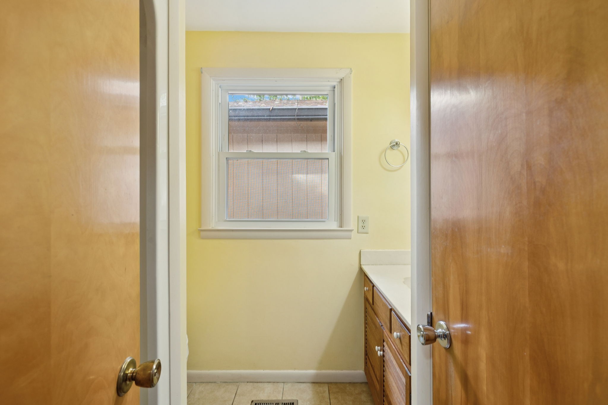 5022 Chaffin Dr