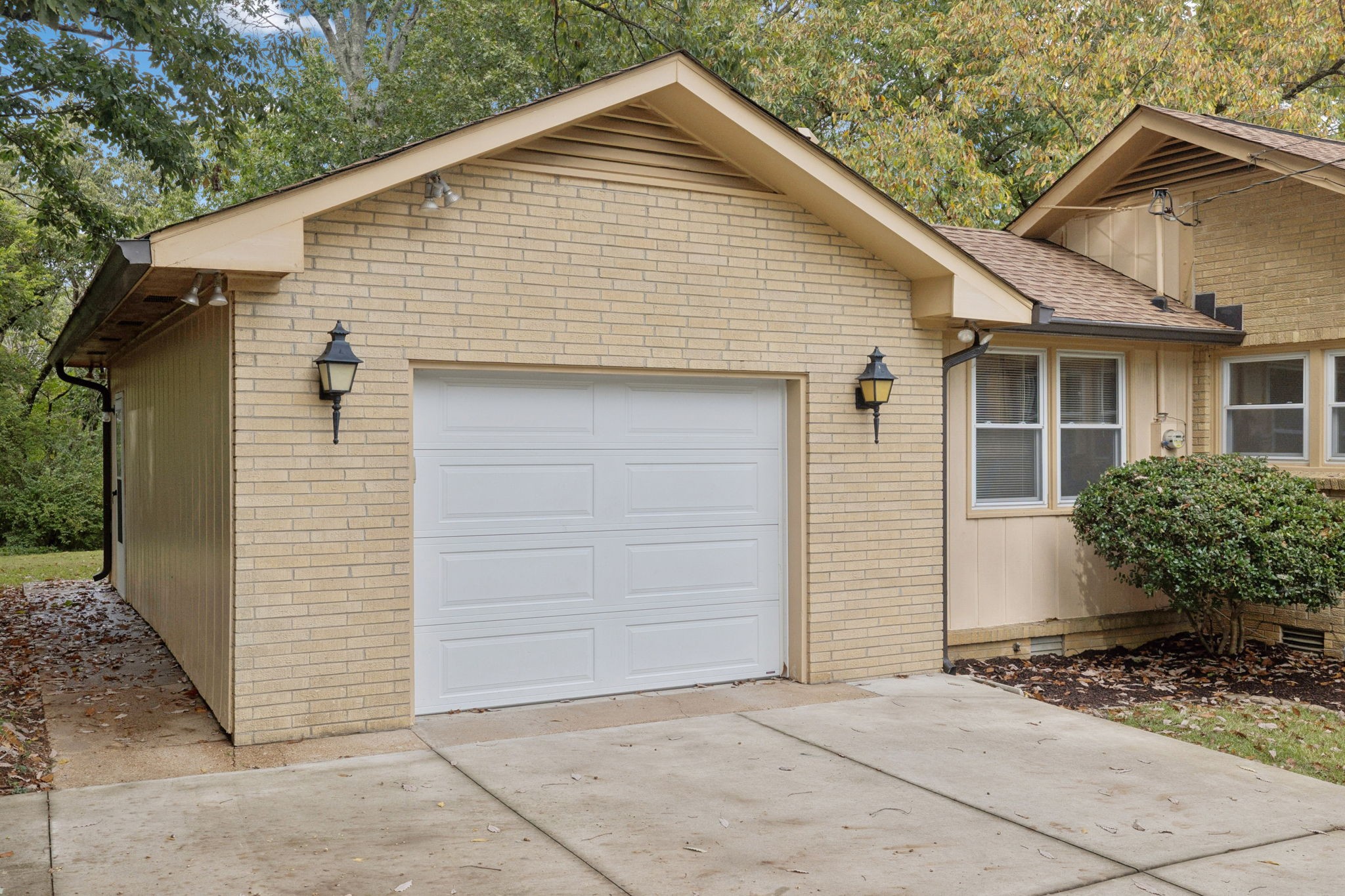 5022 Chaffin Dr