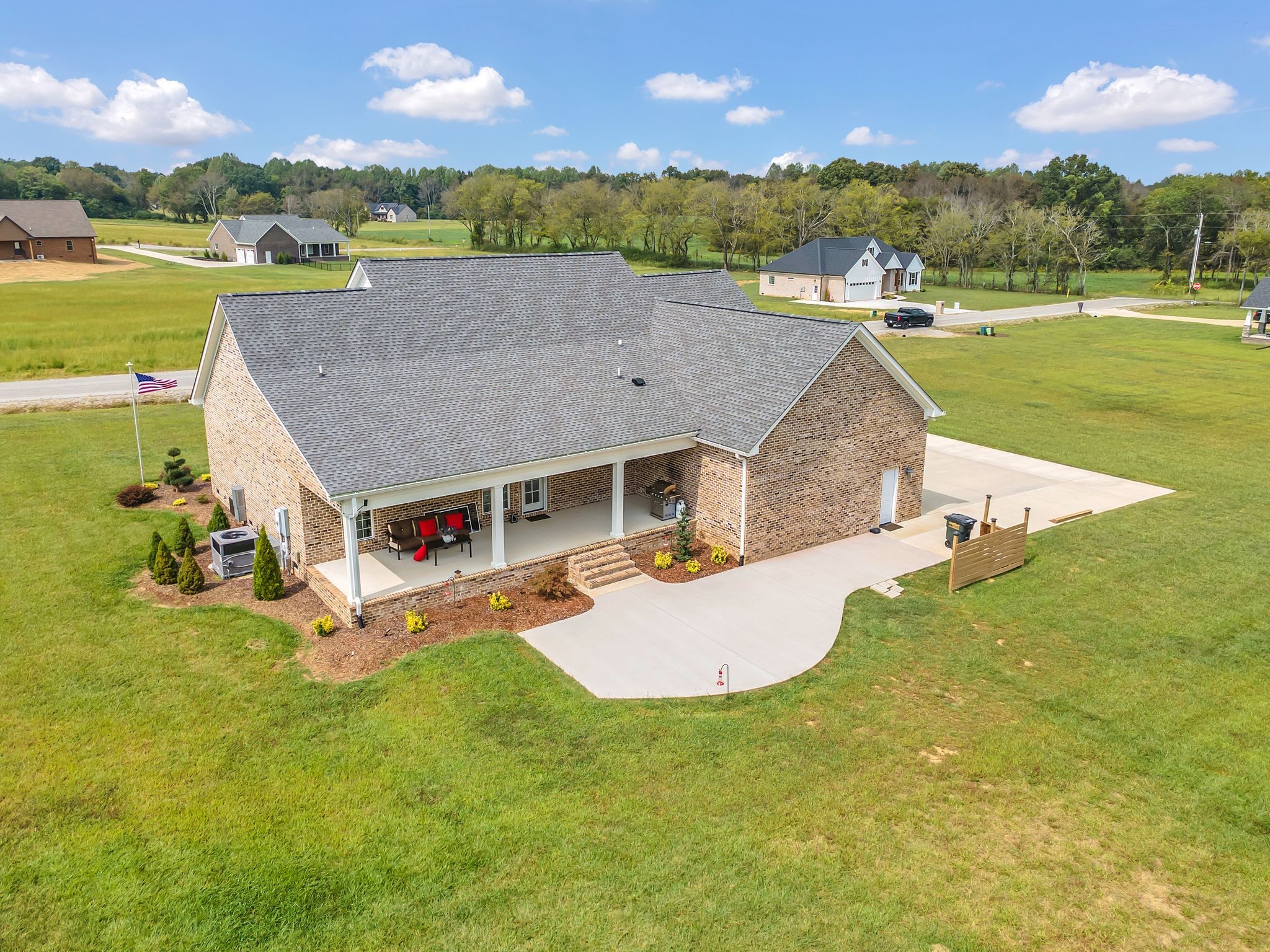 63 Hurst Dr