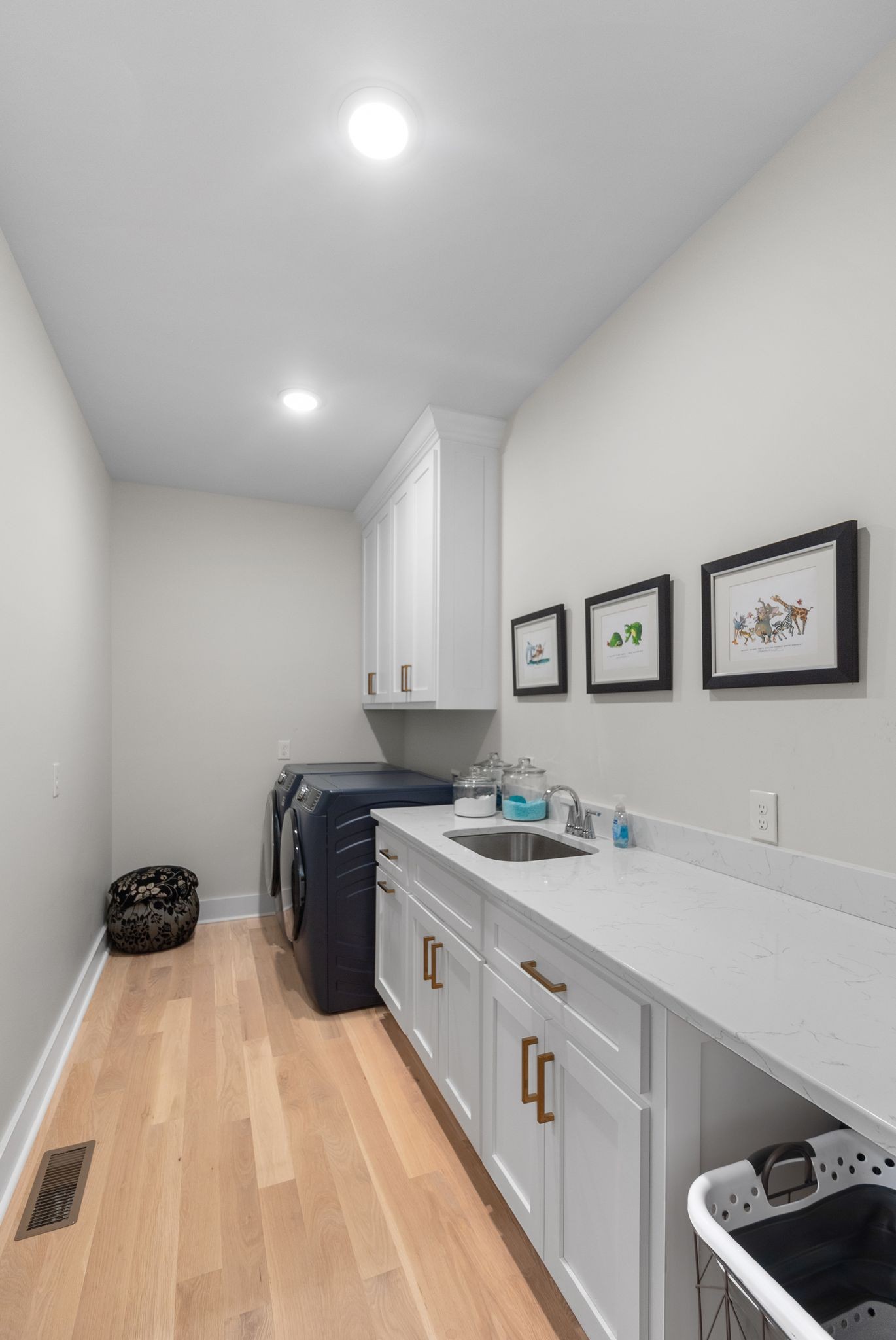 63 Hurst Dr
