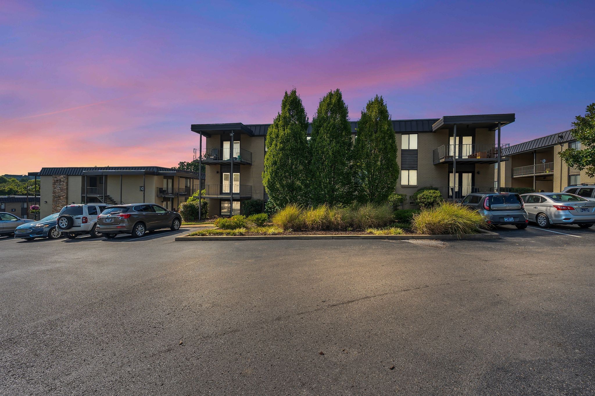 6680 Charlotte Pike Unit: E1