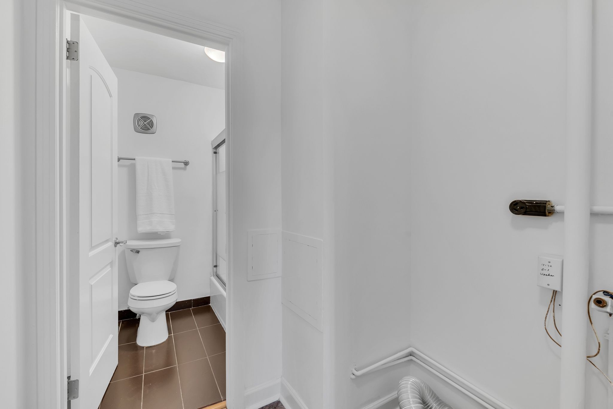 6680 Charlotte Pike Unit: E1