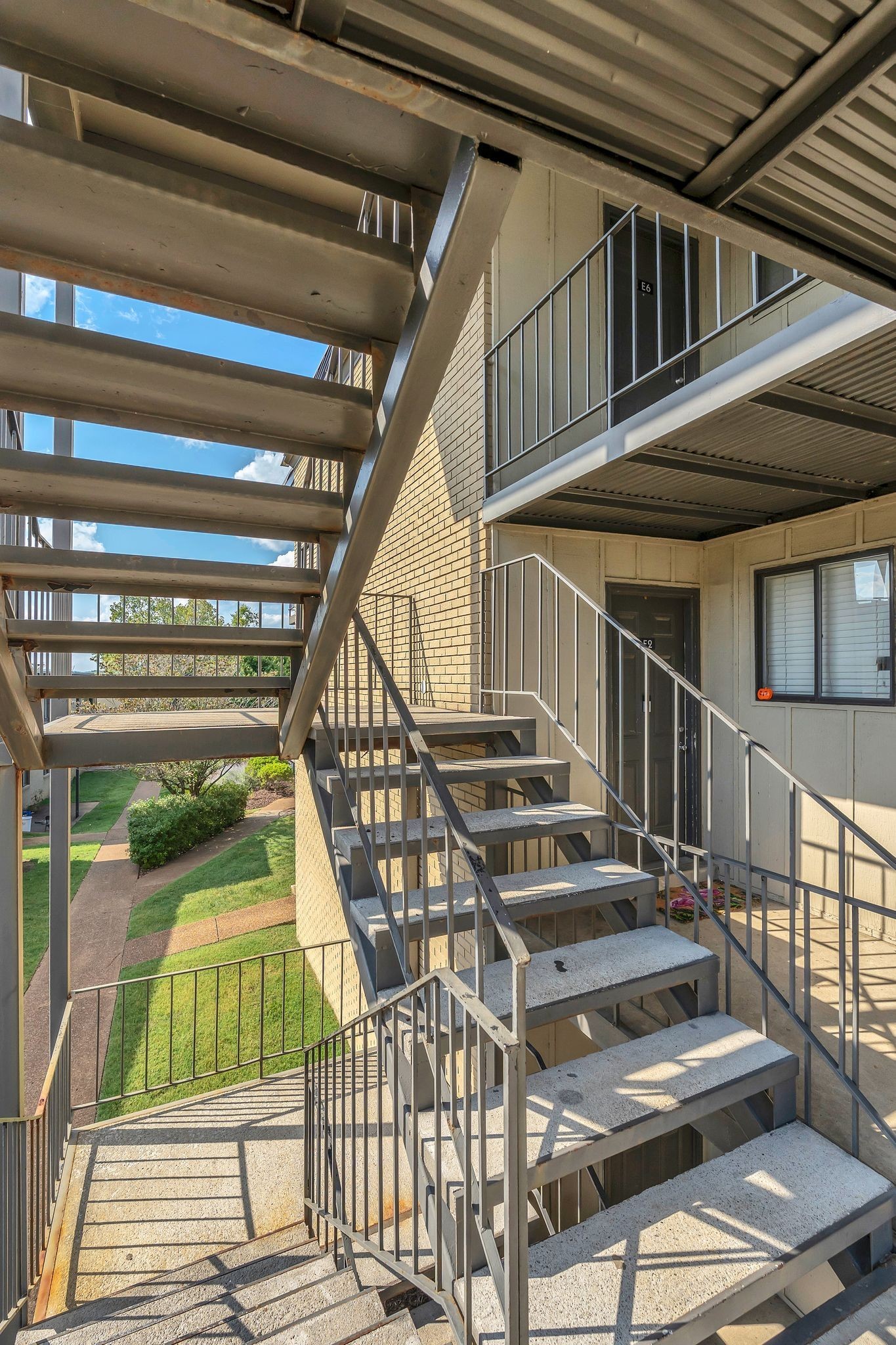 6680 Charlotte Pike Unit: E1