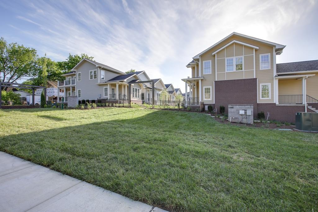 4007 Elkins Aly