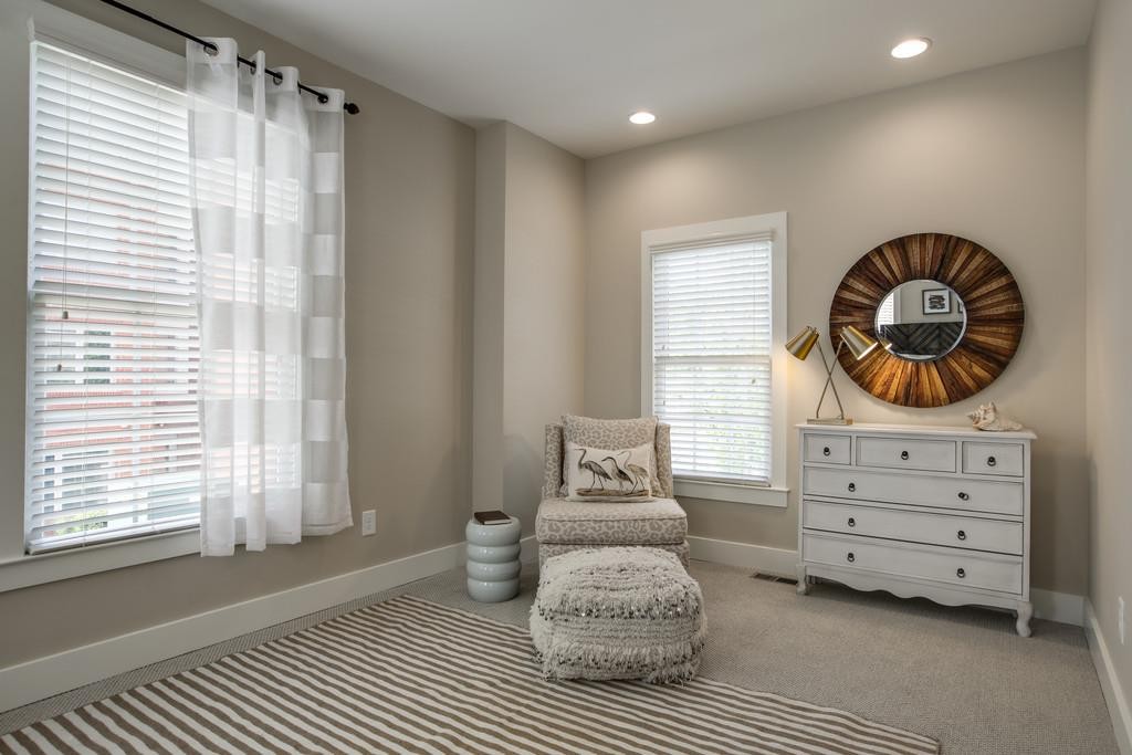 4007 Elkins Aly