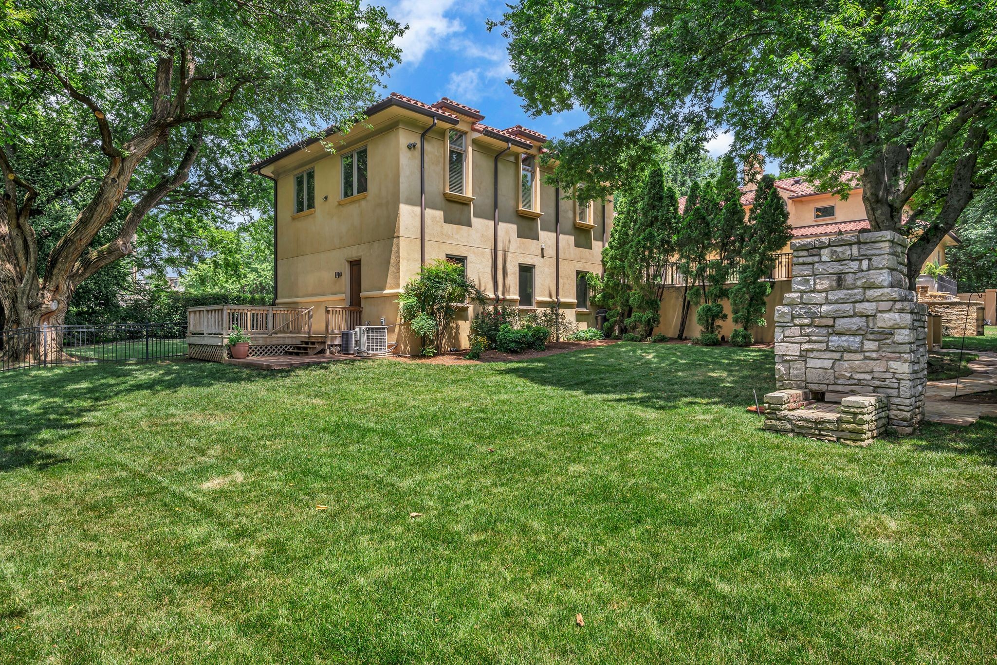 801 Wilson Blvd