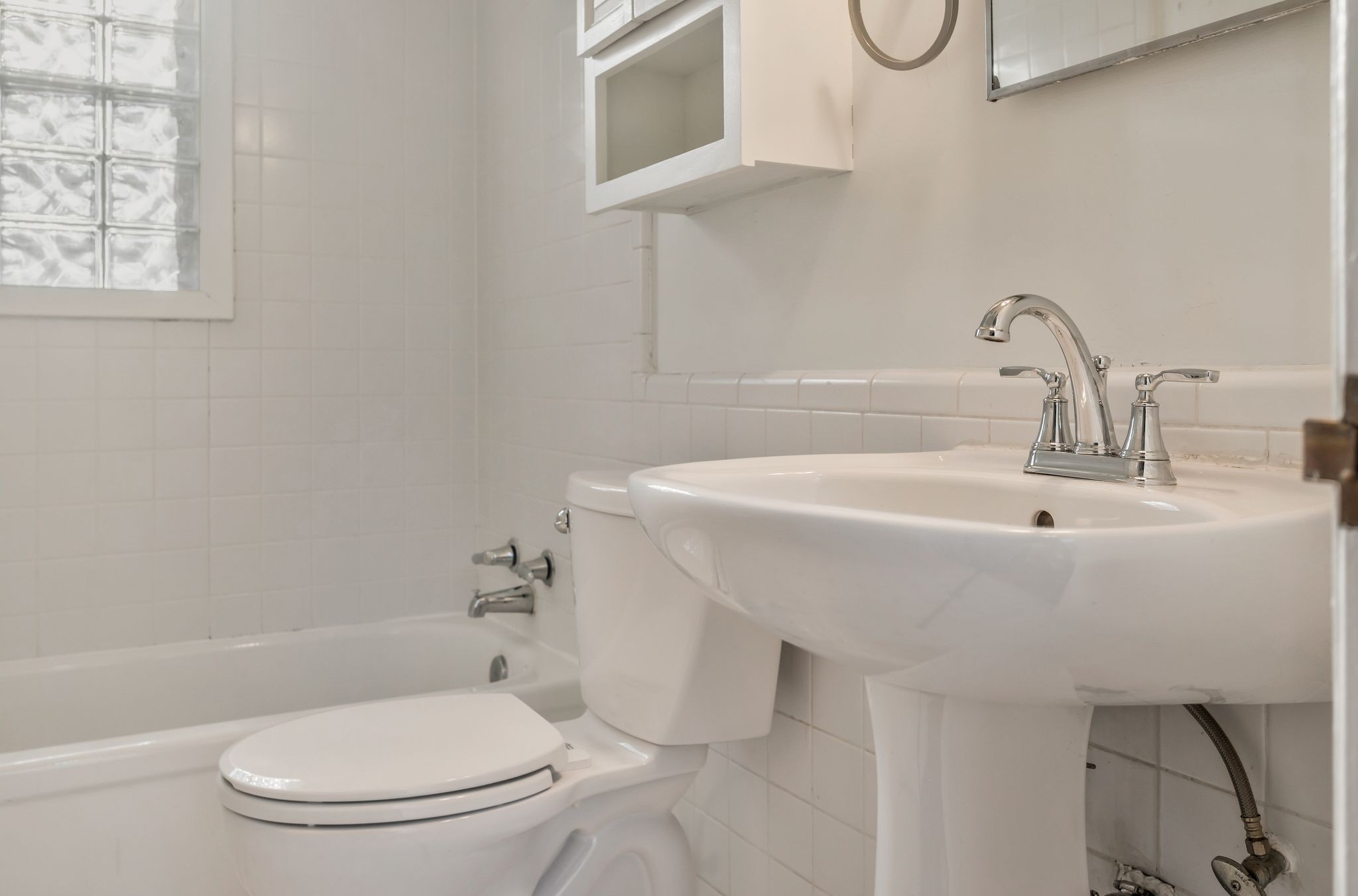 3735 Central Ave Unit: B2