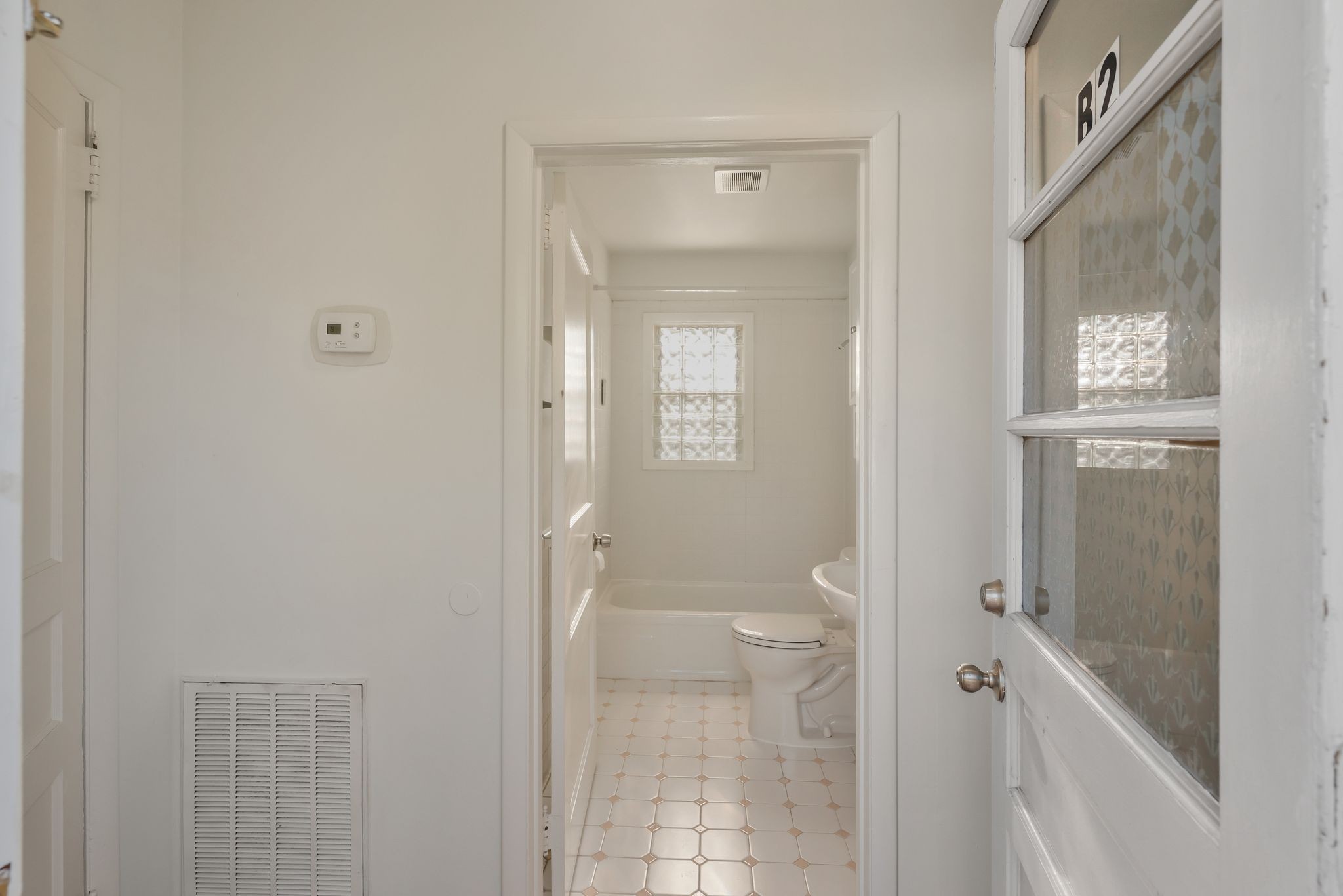 3735 Central Ave Unit: B2