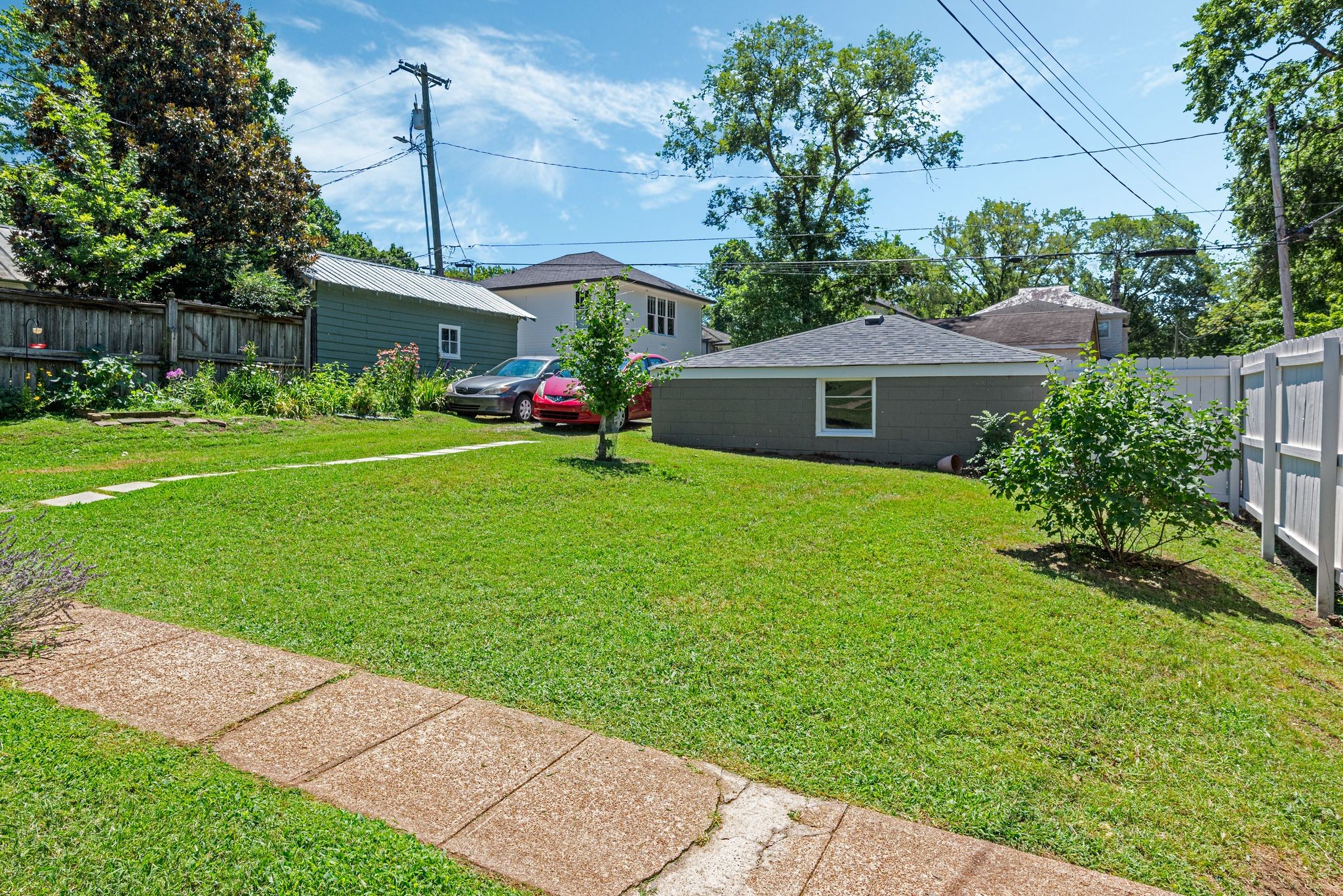 3735 Central Ave Unit: B2