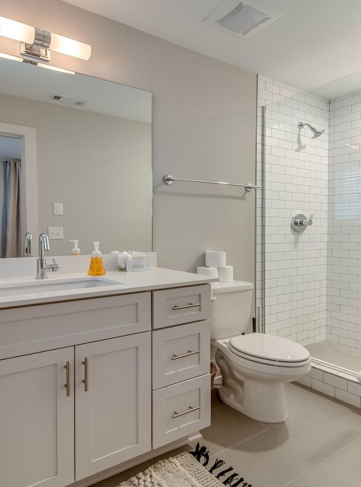 2021 Beech Avenue Unit: 5