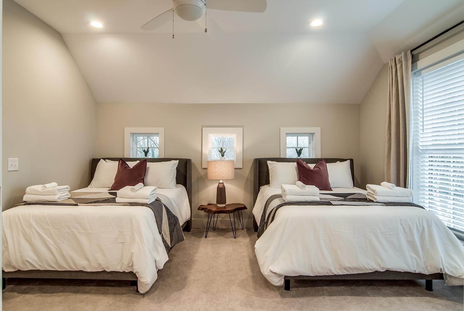 2021 Beech Avenue Unit: 5