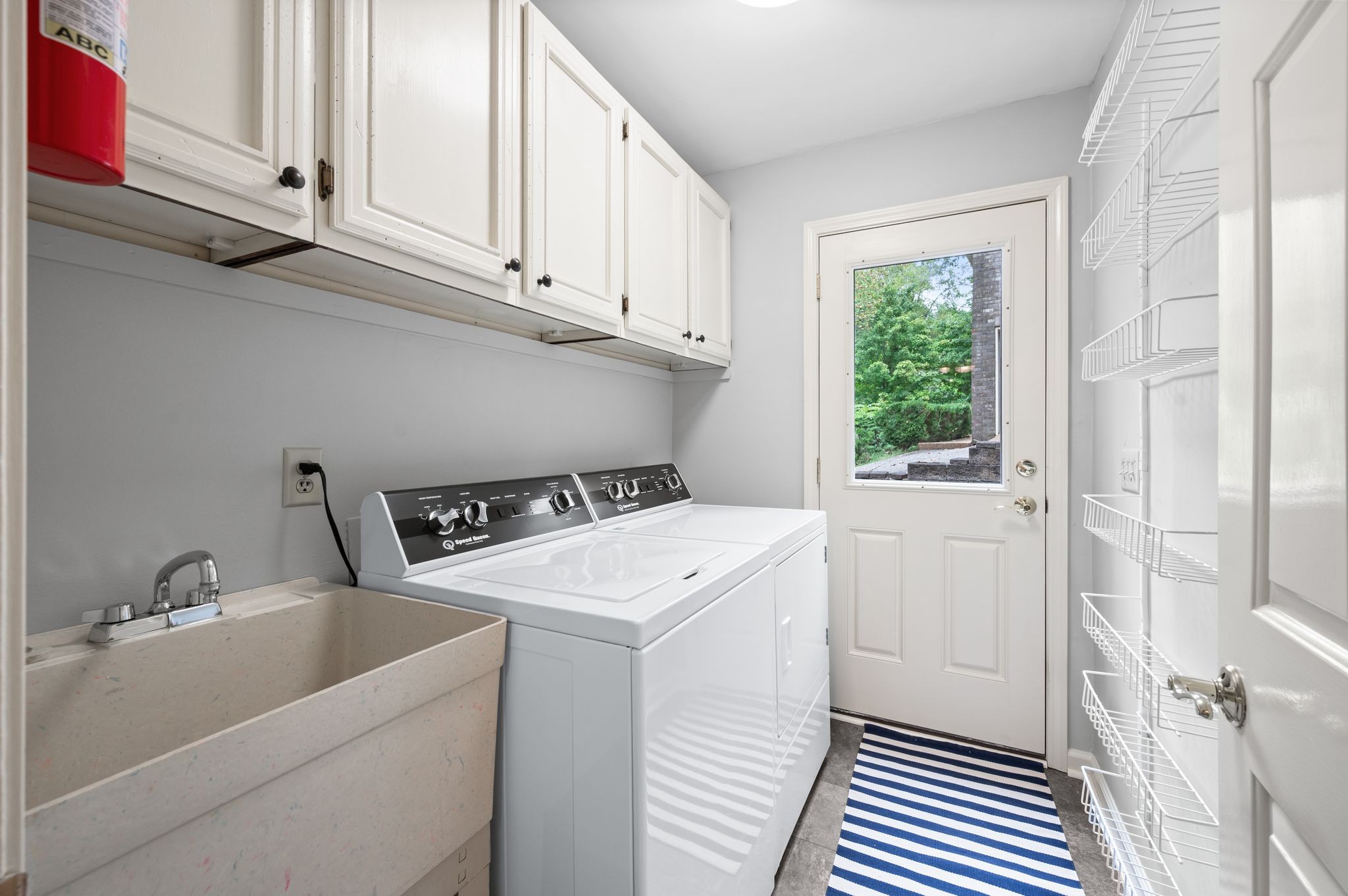 504 Wagon Ct