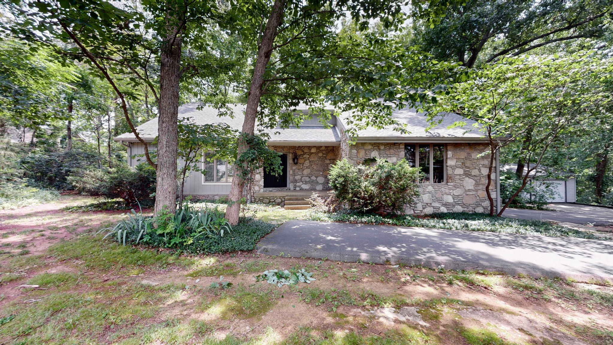 103 Southwinds Dr