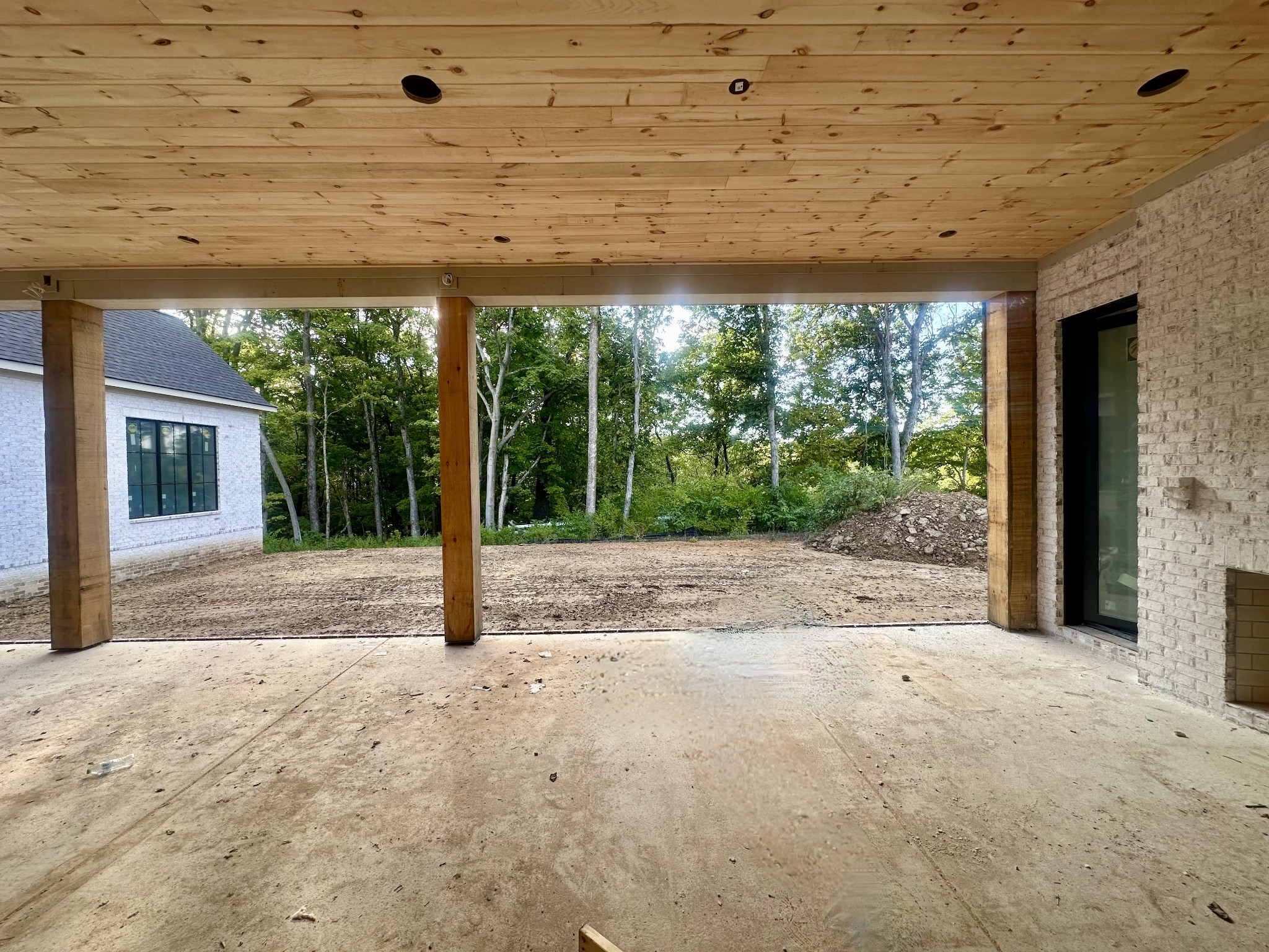 1669 Heartwood Ln