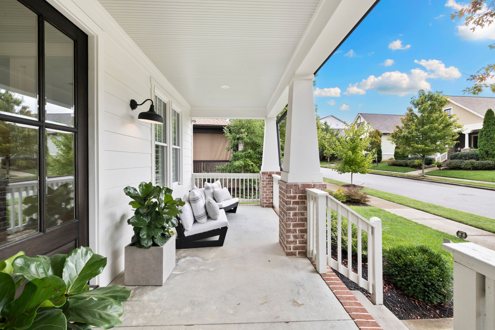 2988 Americus Dr