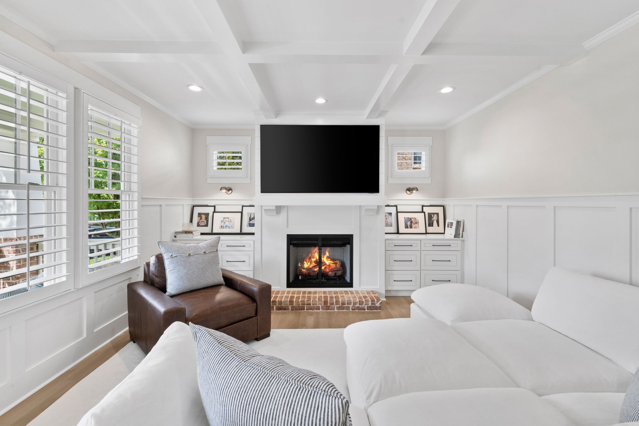 2988 Americus Dr