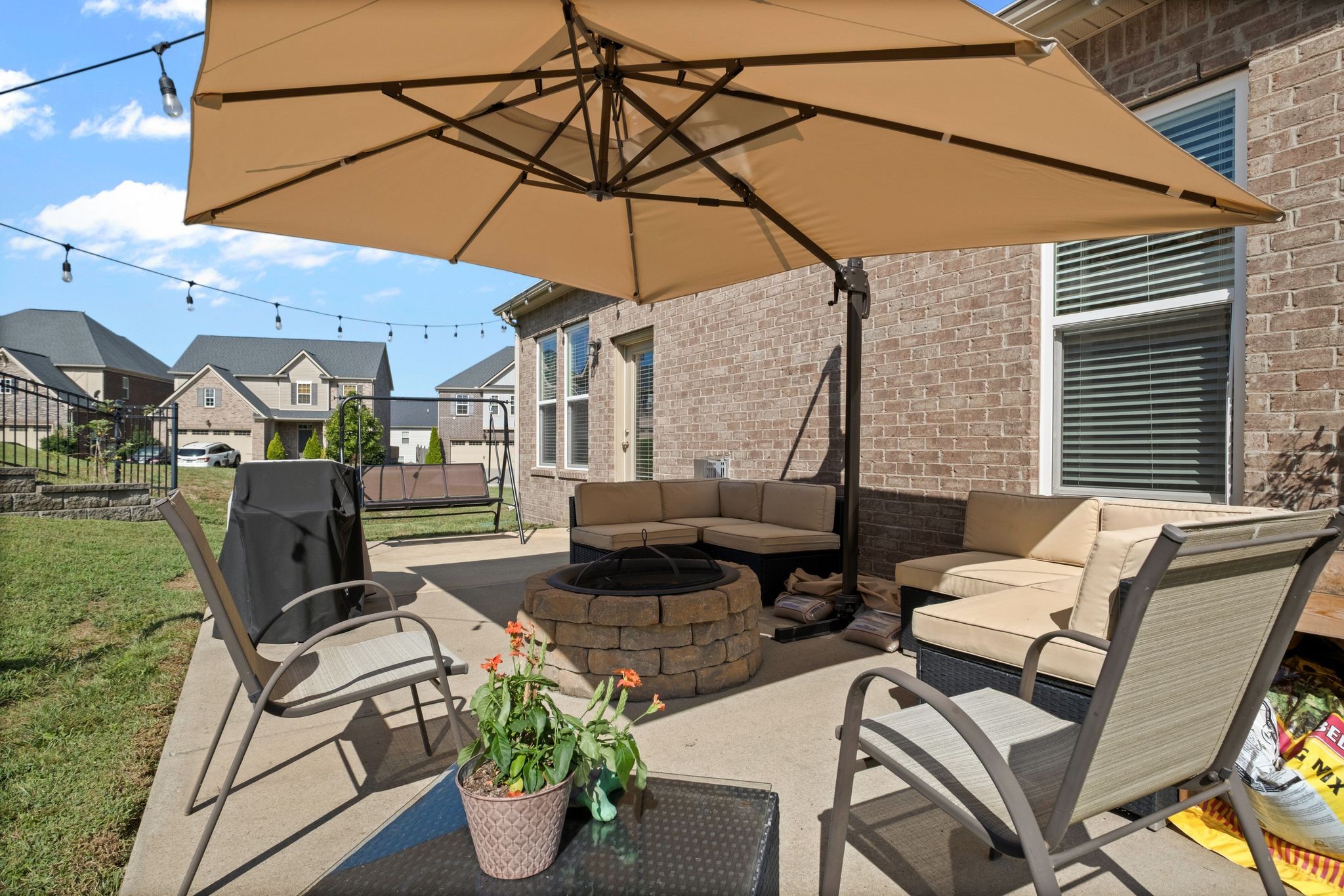 4973 Napoli Dr