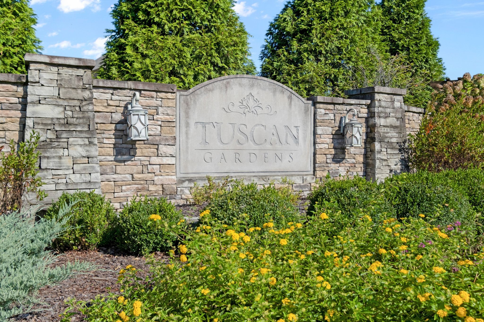 4973 Napoli Dr