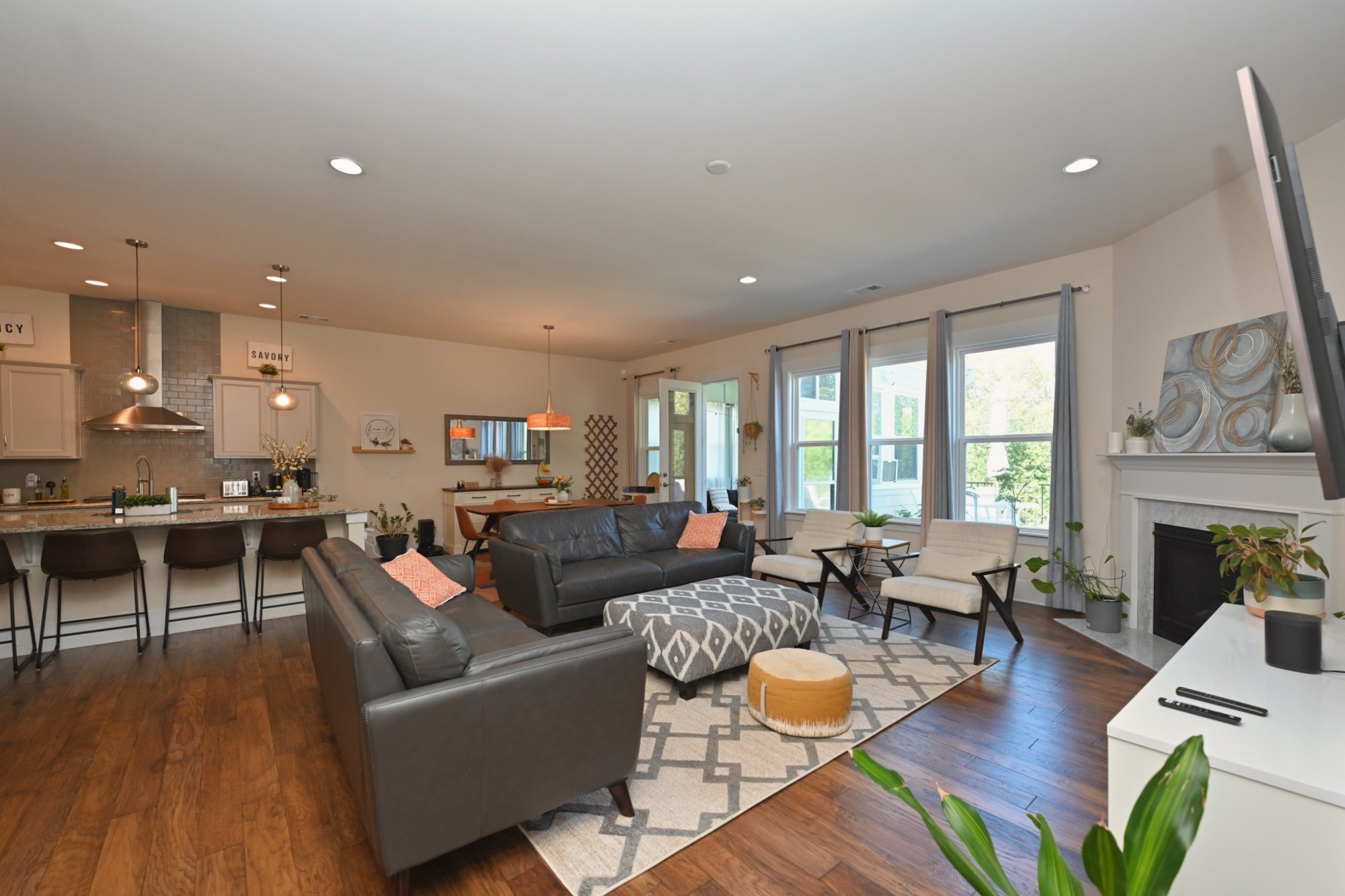 1038 Amelia Park Dr