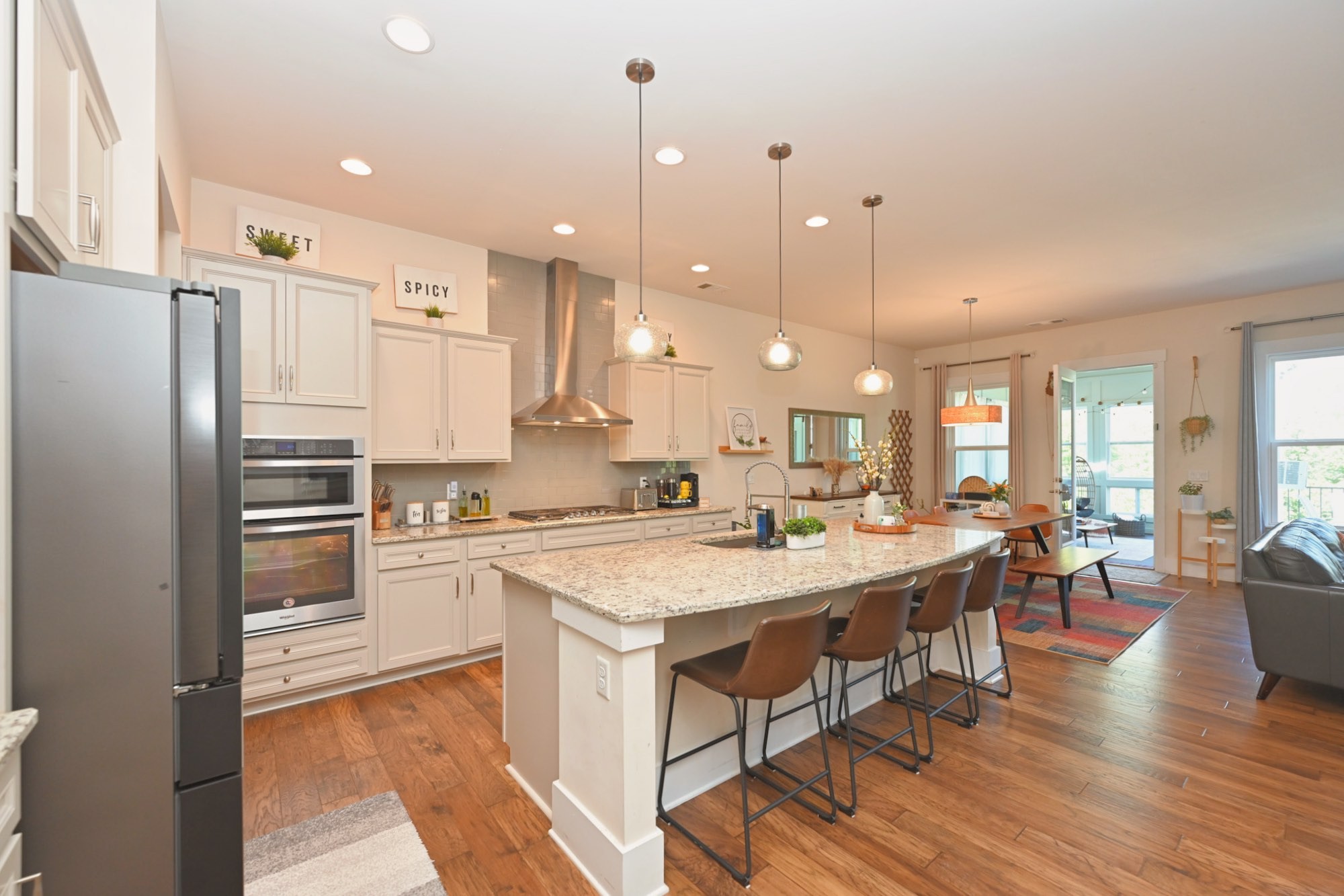 1038 Amelia Park Dr