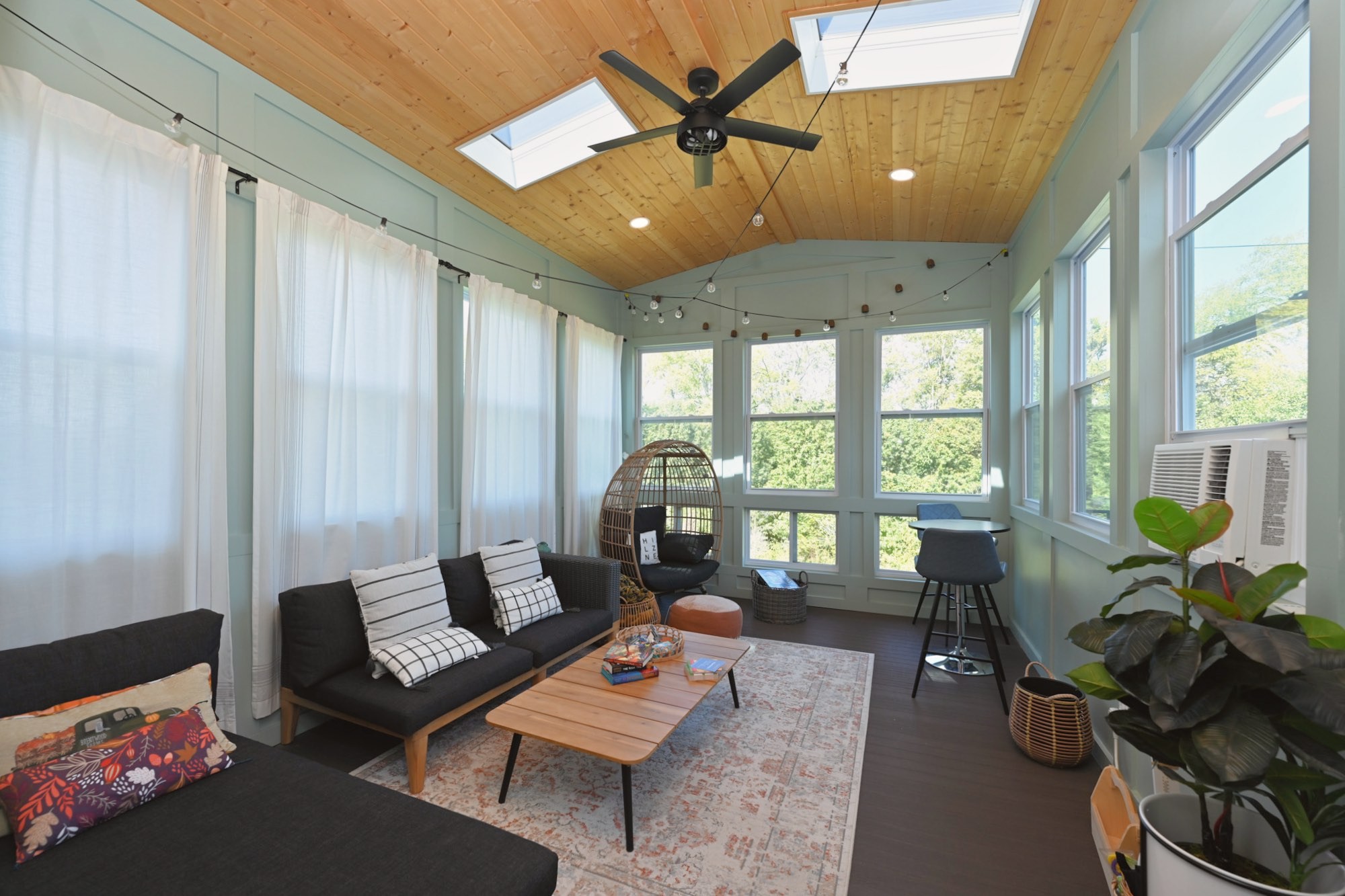 1038 Amelia Park Dr