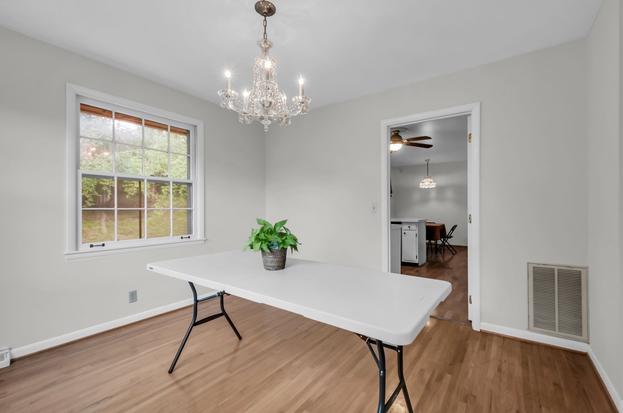 6828 Highland Park Dr