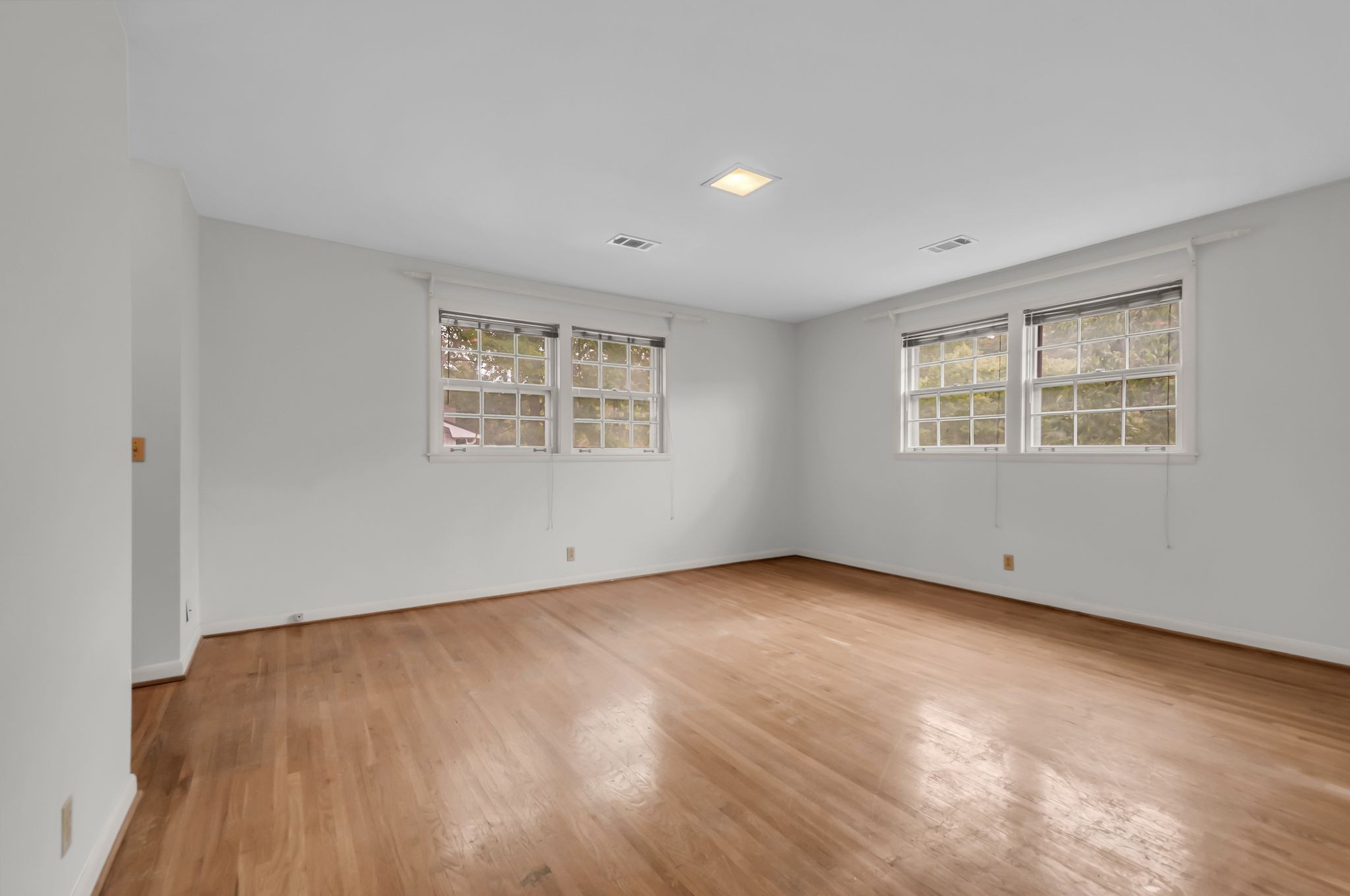 6828 Highland Park Dr