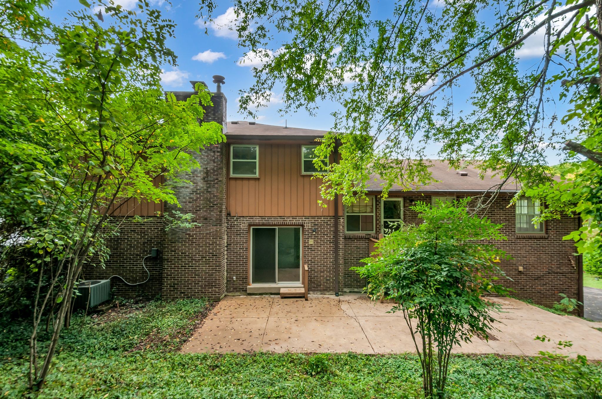 6828 Highland Park Dr