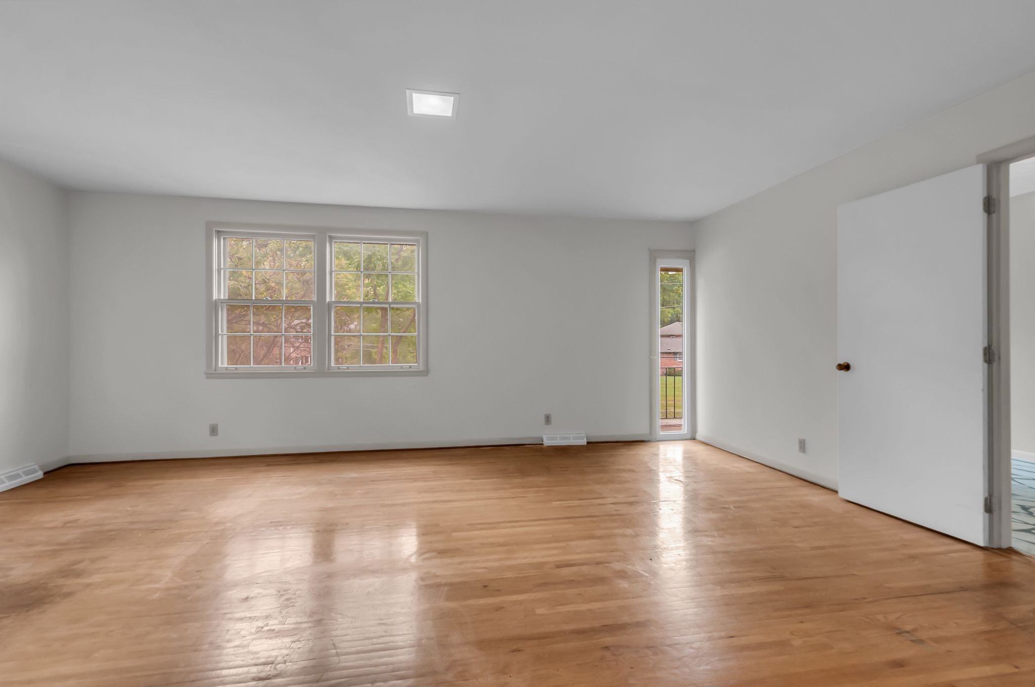 6828 Highland Park Dr