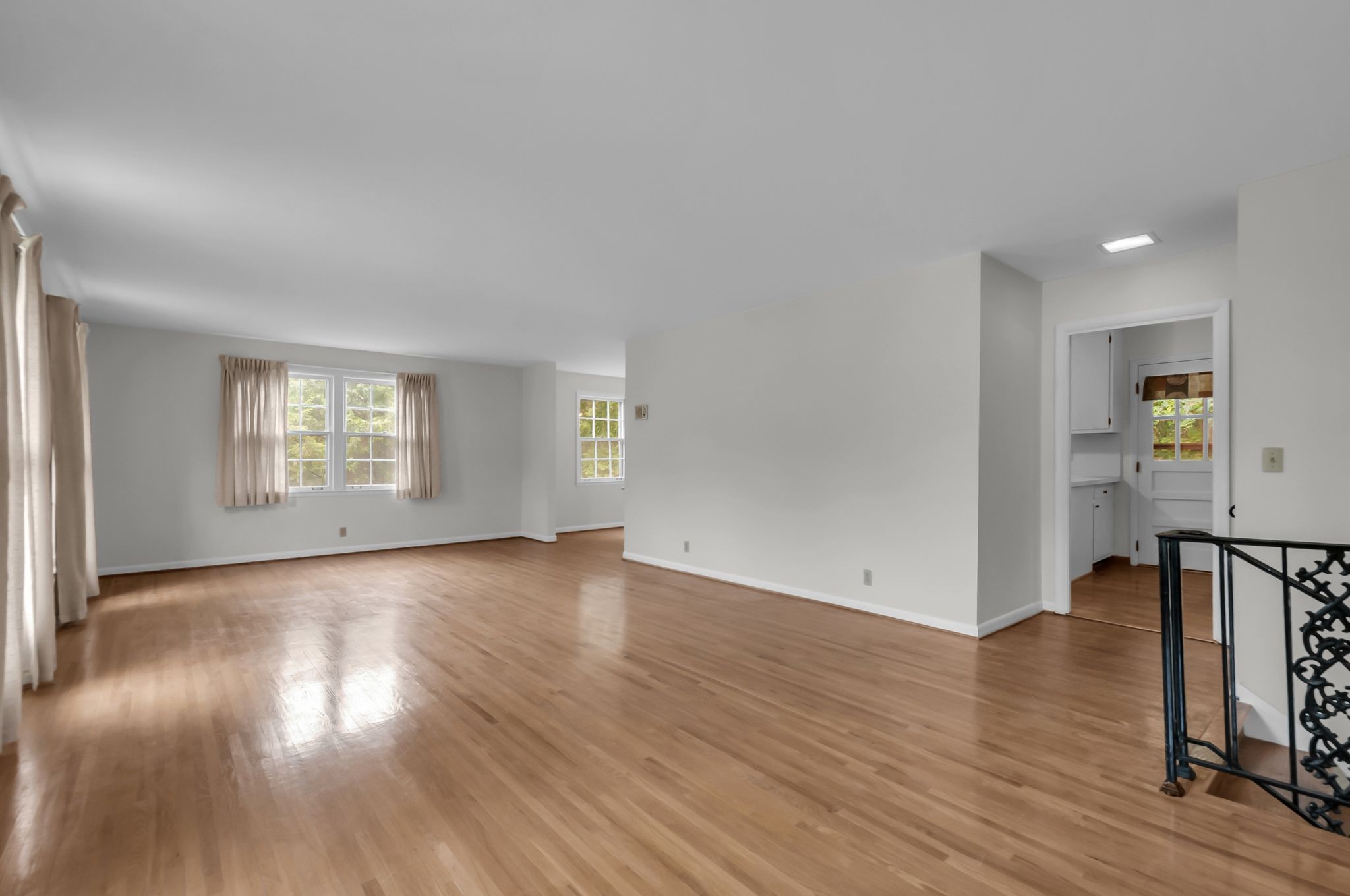 6828 Highland Park Dr