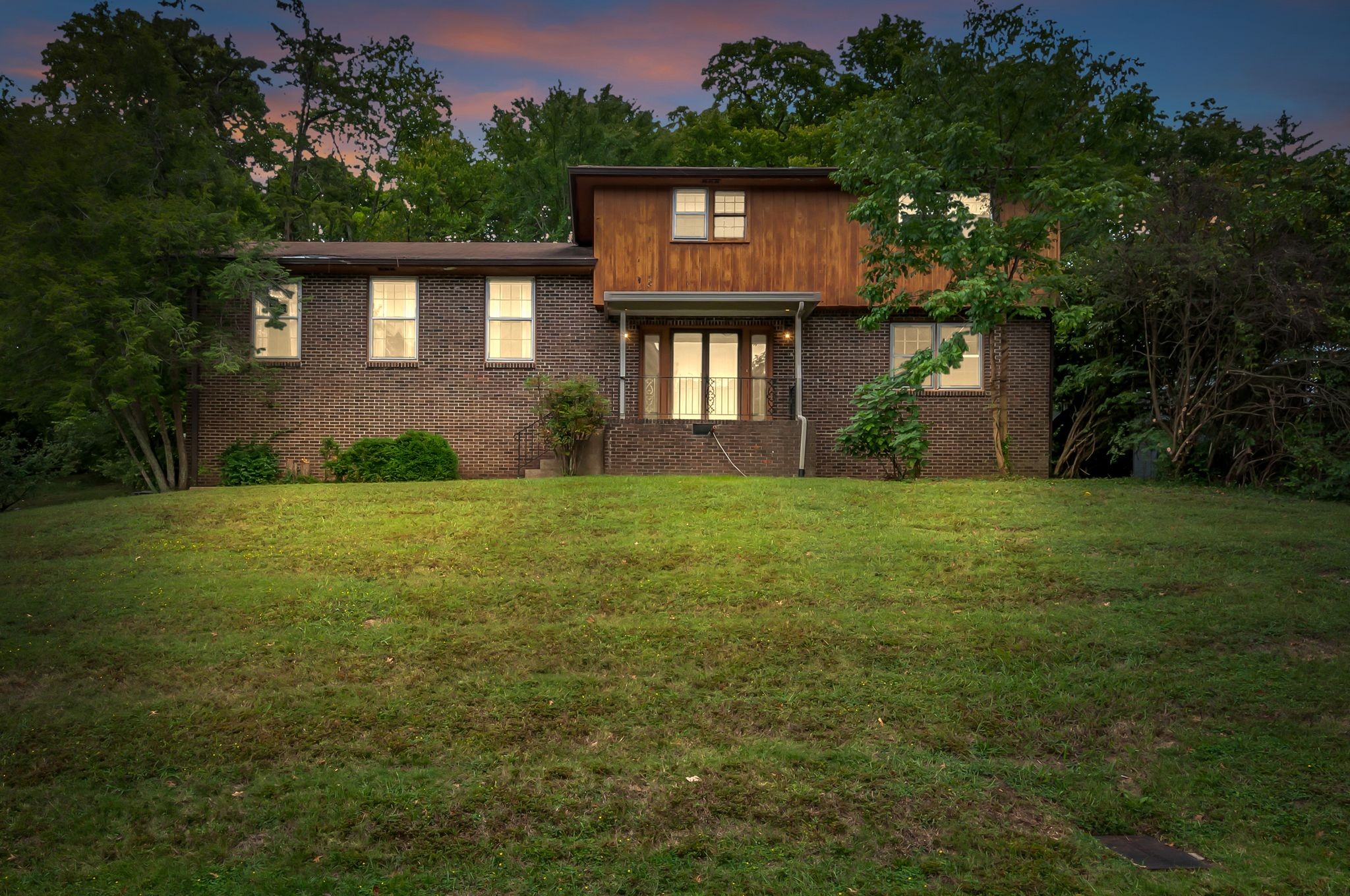 6828 Highland Park Dr