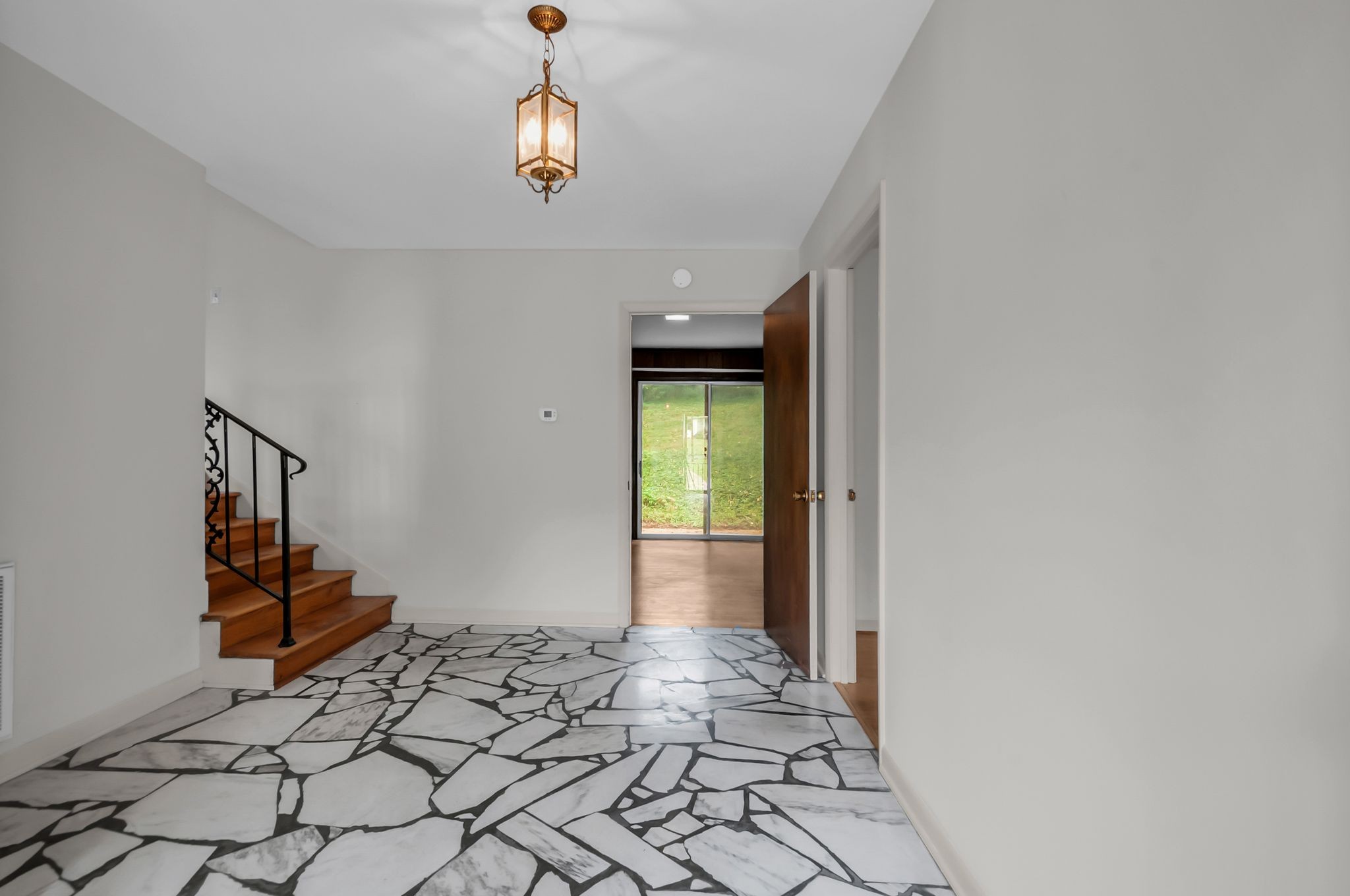 6828 Highland Park Dr