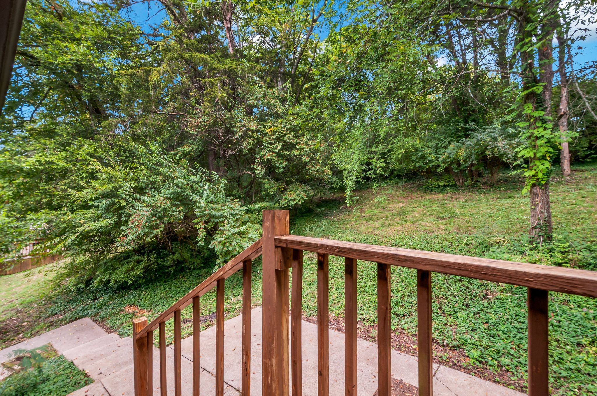 6828 Highland Park Dr
