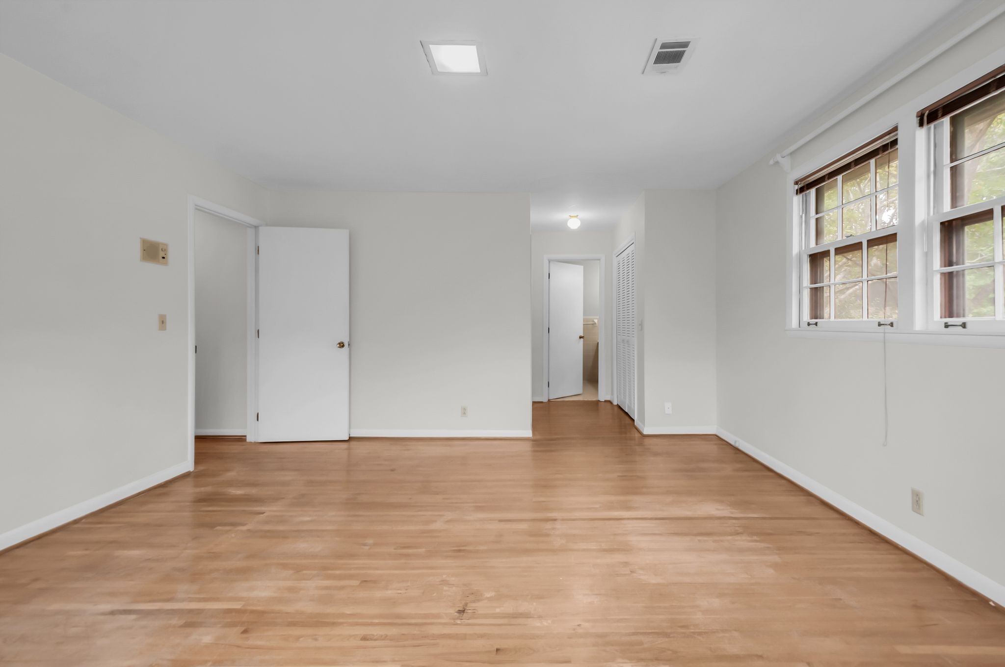 6828 Highland Park Dr