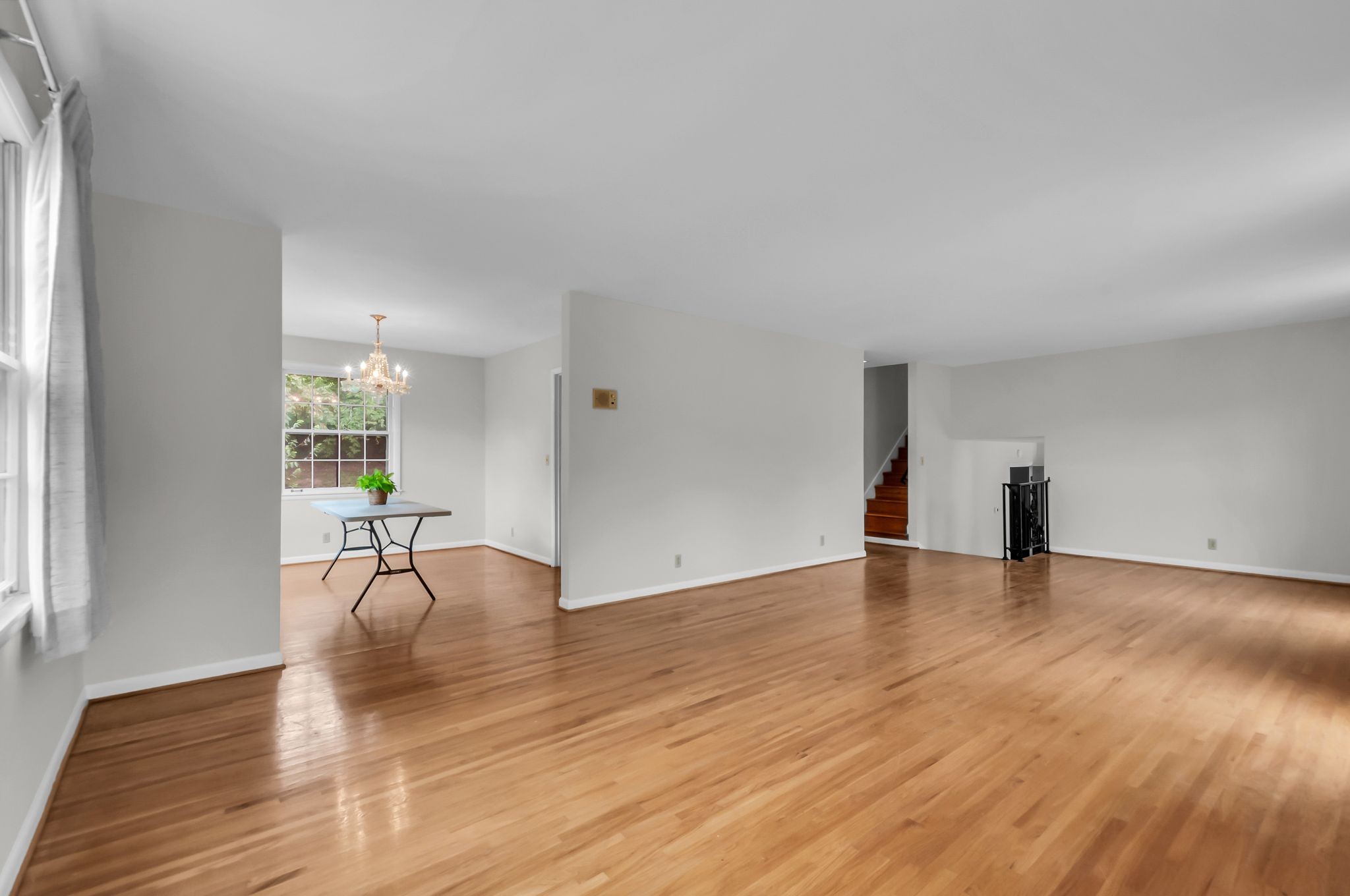 6828 Highland Park Dr