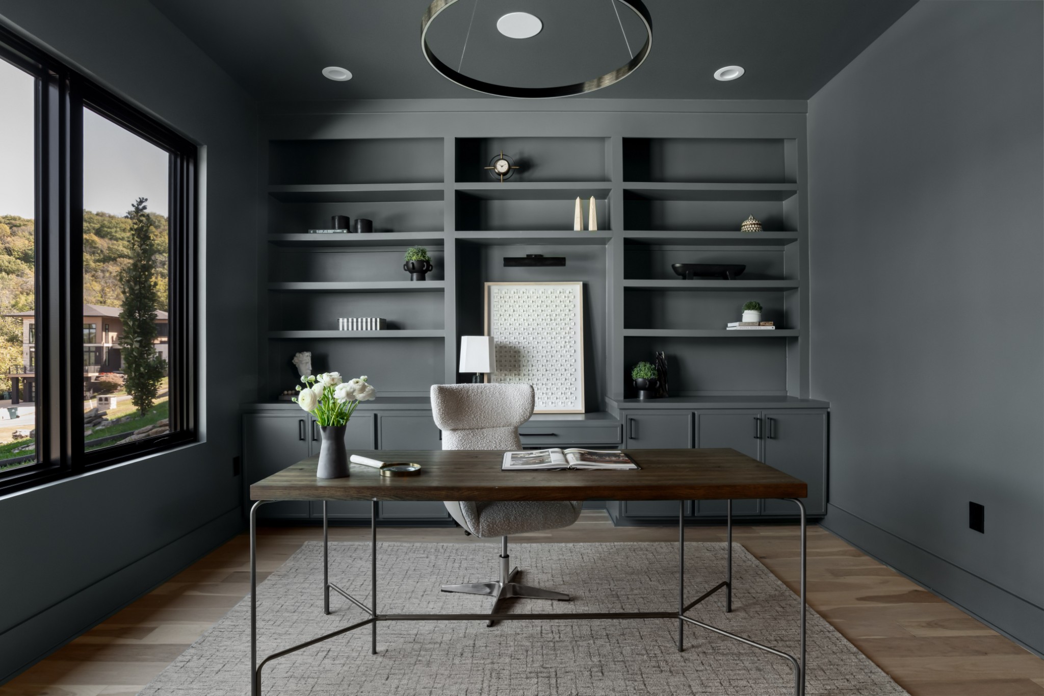 5817 Woodland Hills Dr