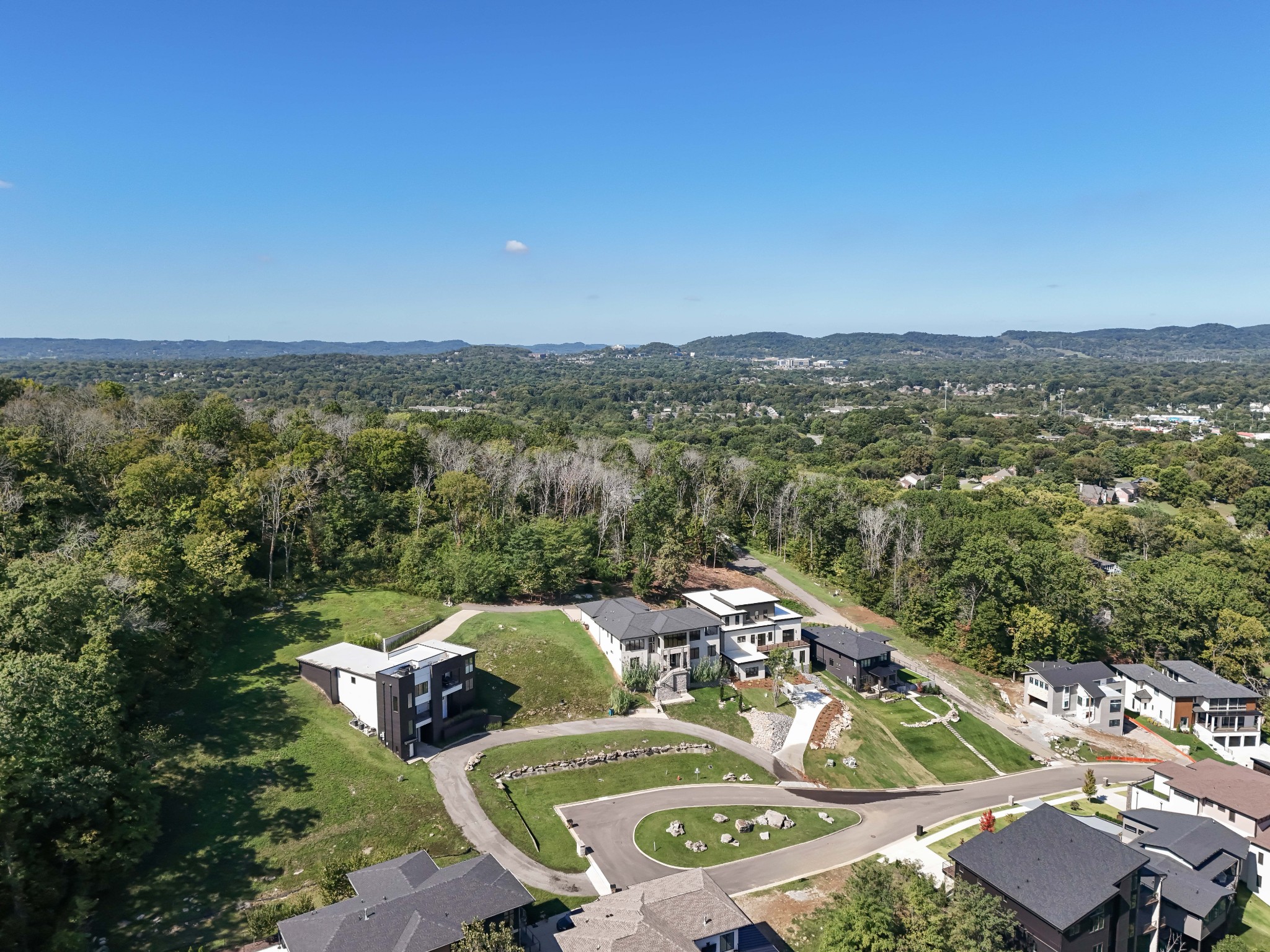 5817 Woodland Hills Dr
