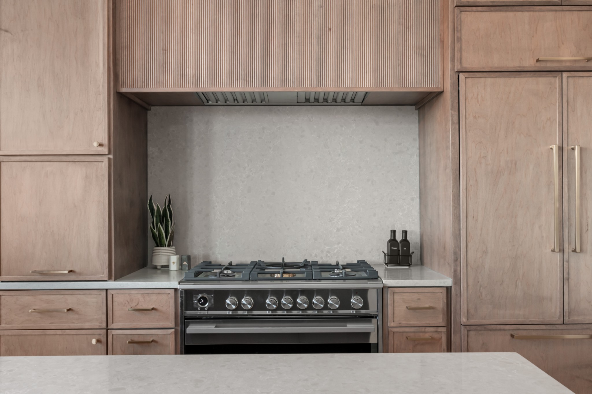 5817 Woodland Hills Dr