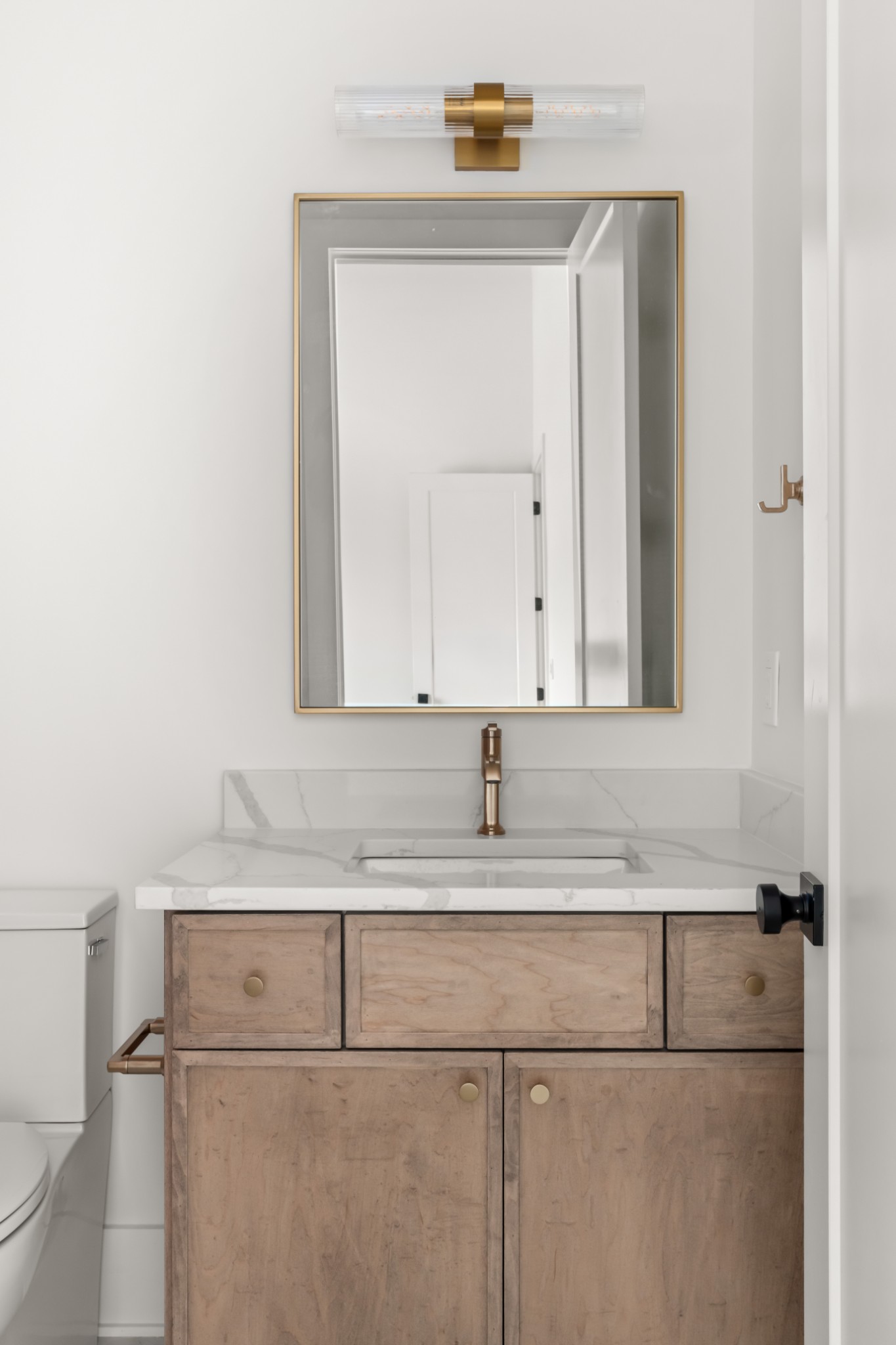 5817 Woodland Hills Dr