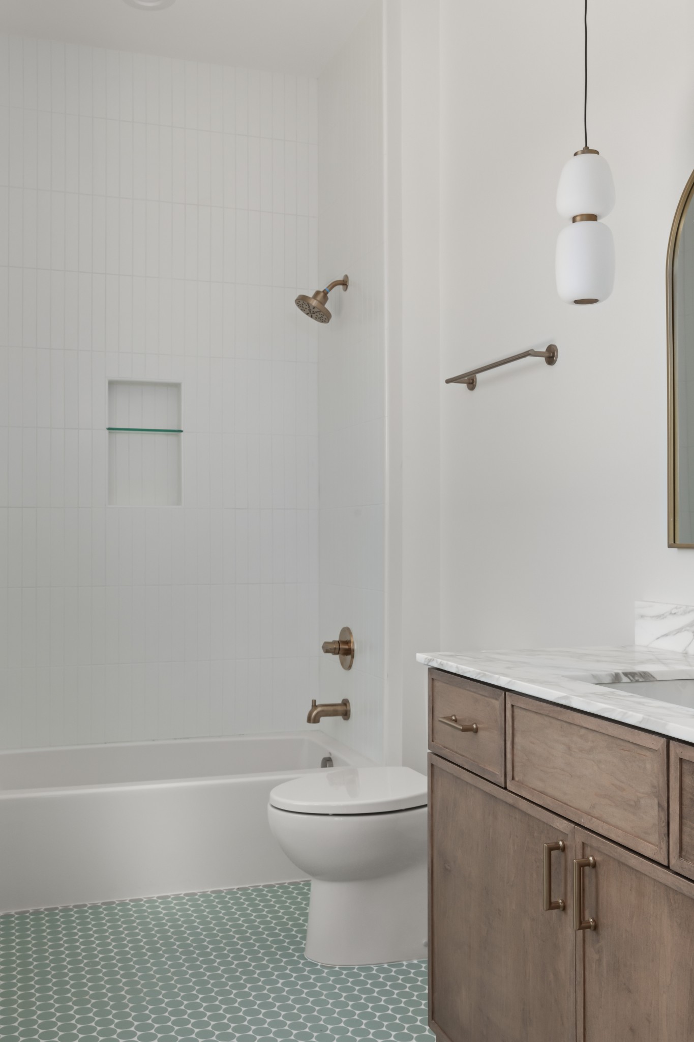 5817 Woodland Hills Dr