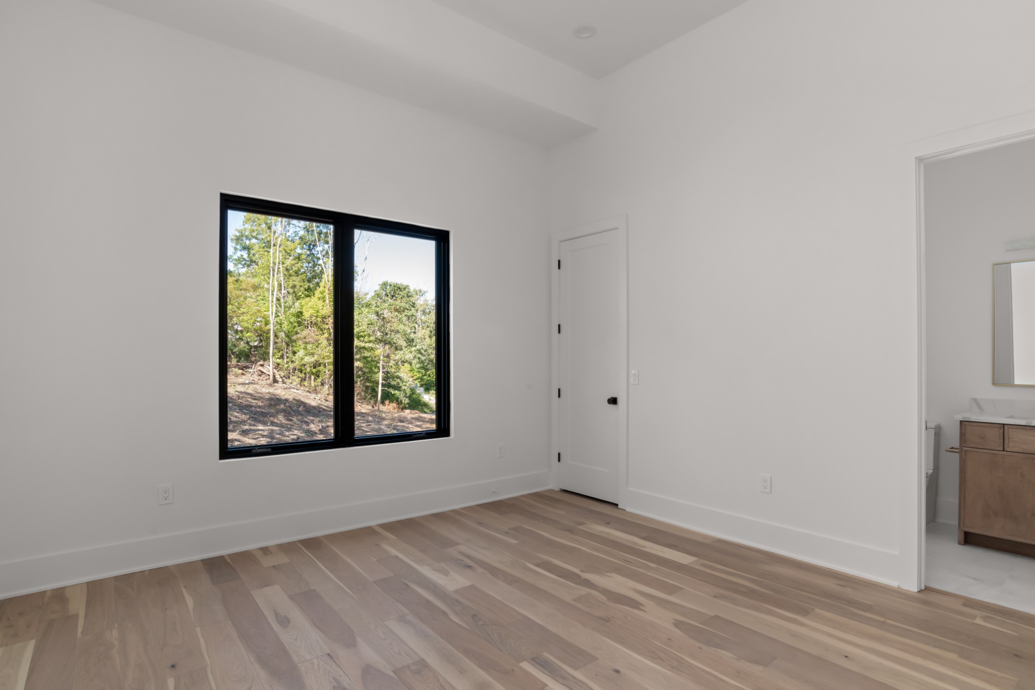 5817 Woodland Hills Dr