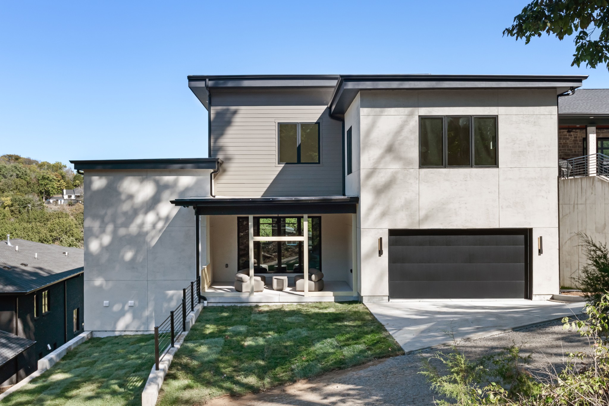 5817 Woodland Hills Dr