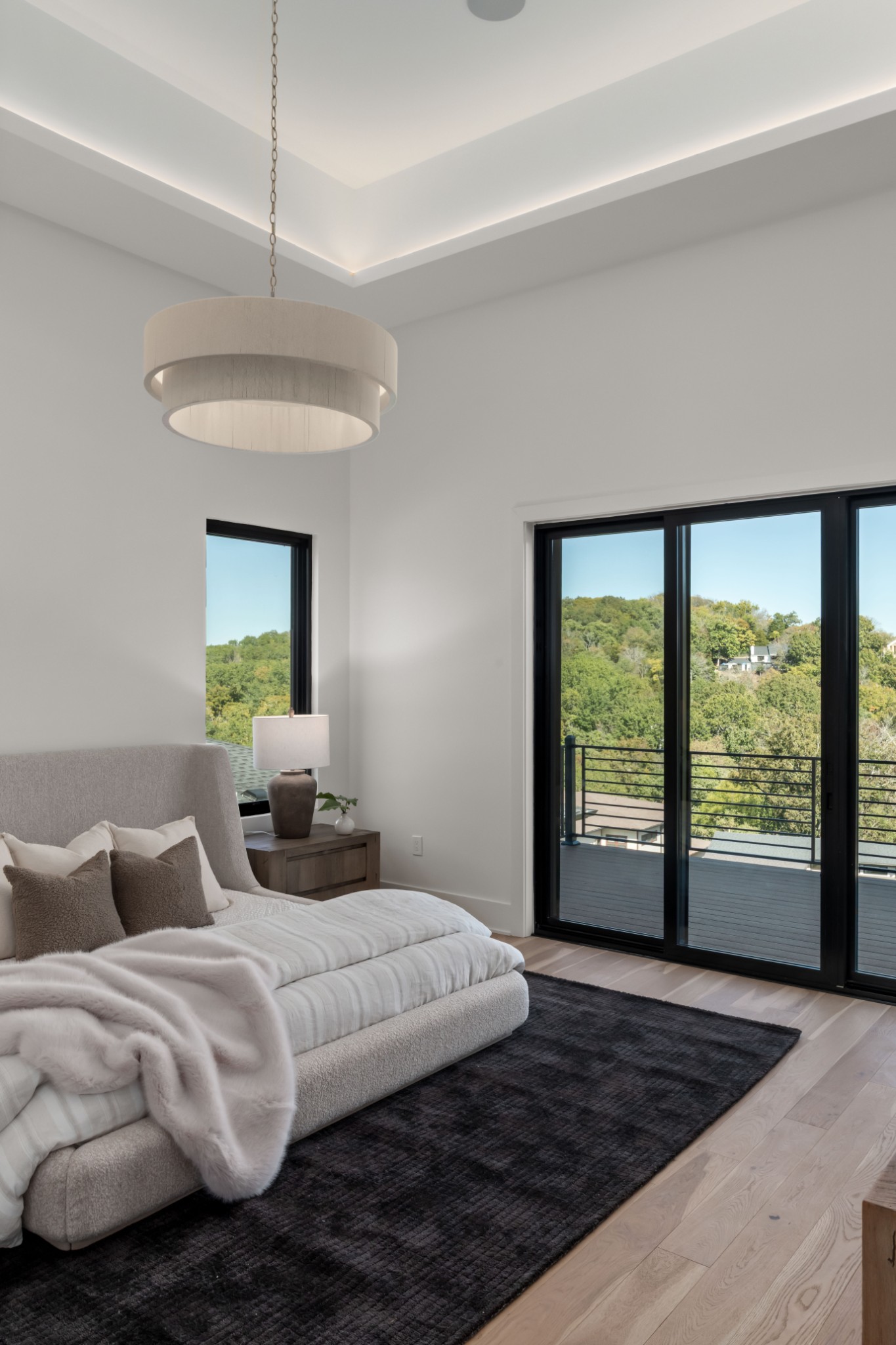 5817 Woodland Hills Dr