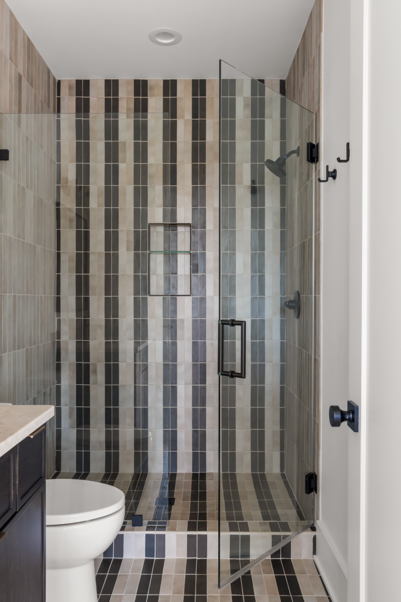 5817 Woodland Hills Dr